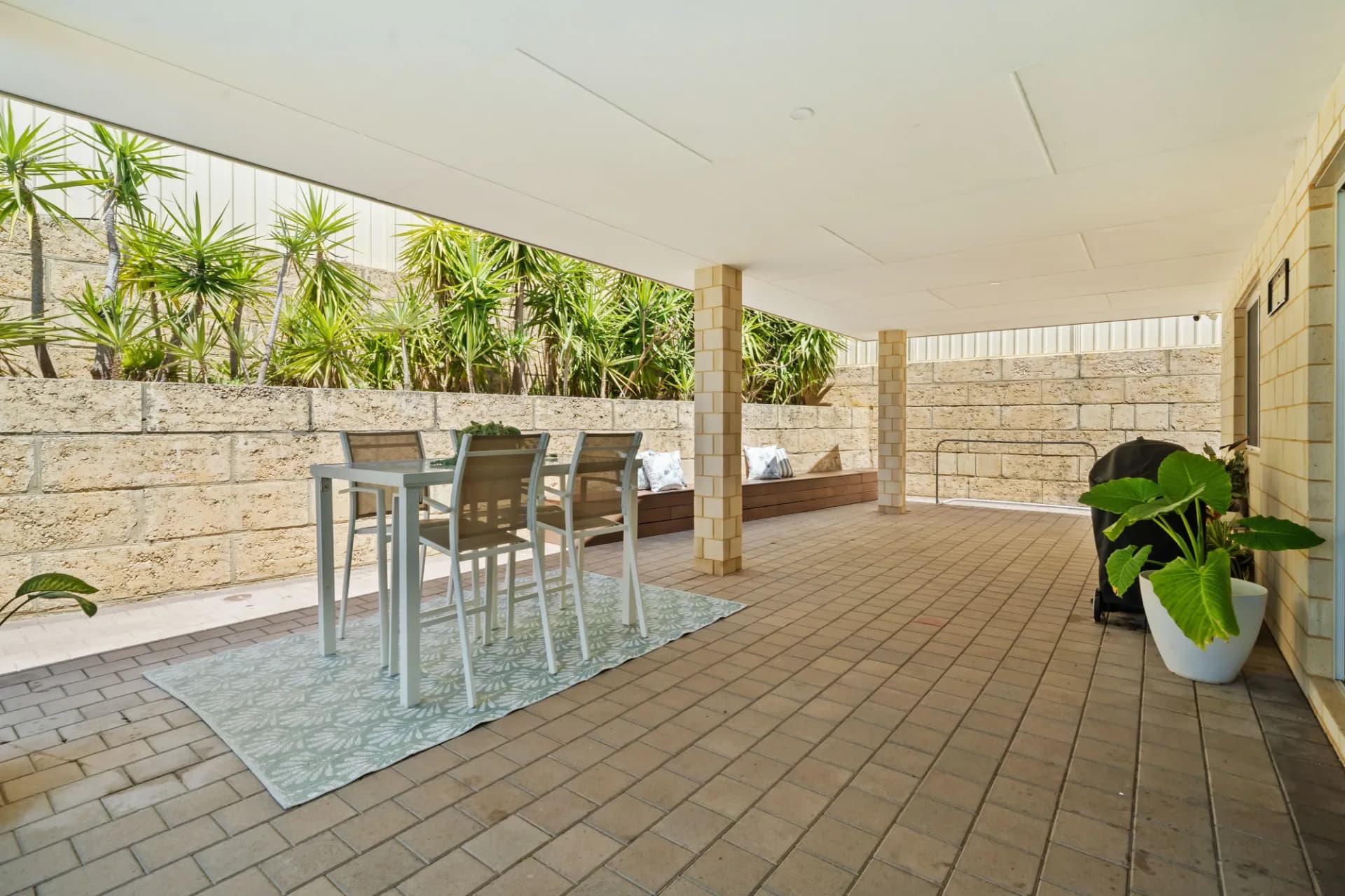 10 Tambellup Drive, Dawesville., Dawesville - Thumbnail 2