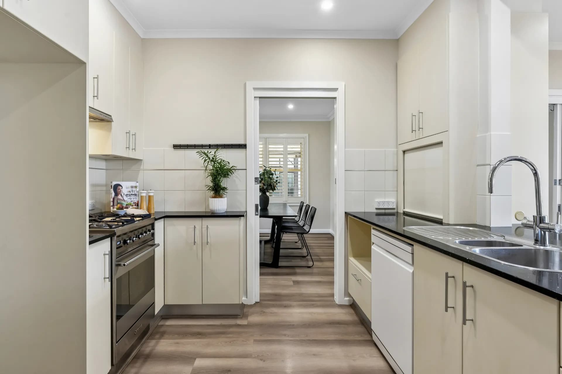 35 West Avenue, Queanbeyan., Queanbeyan - Thumbnail 6