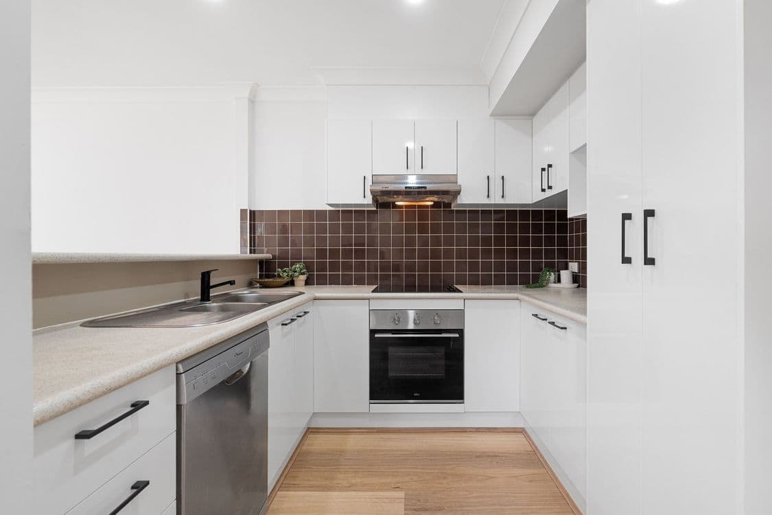 19/83 Dibar Street, WYNNUM, QLD 4178, Wynnum - Thumbnail 2