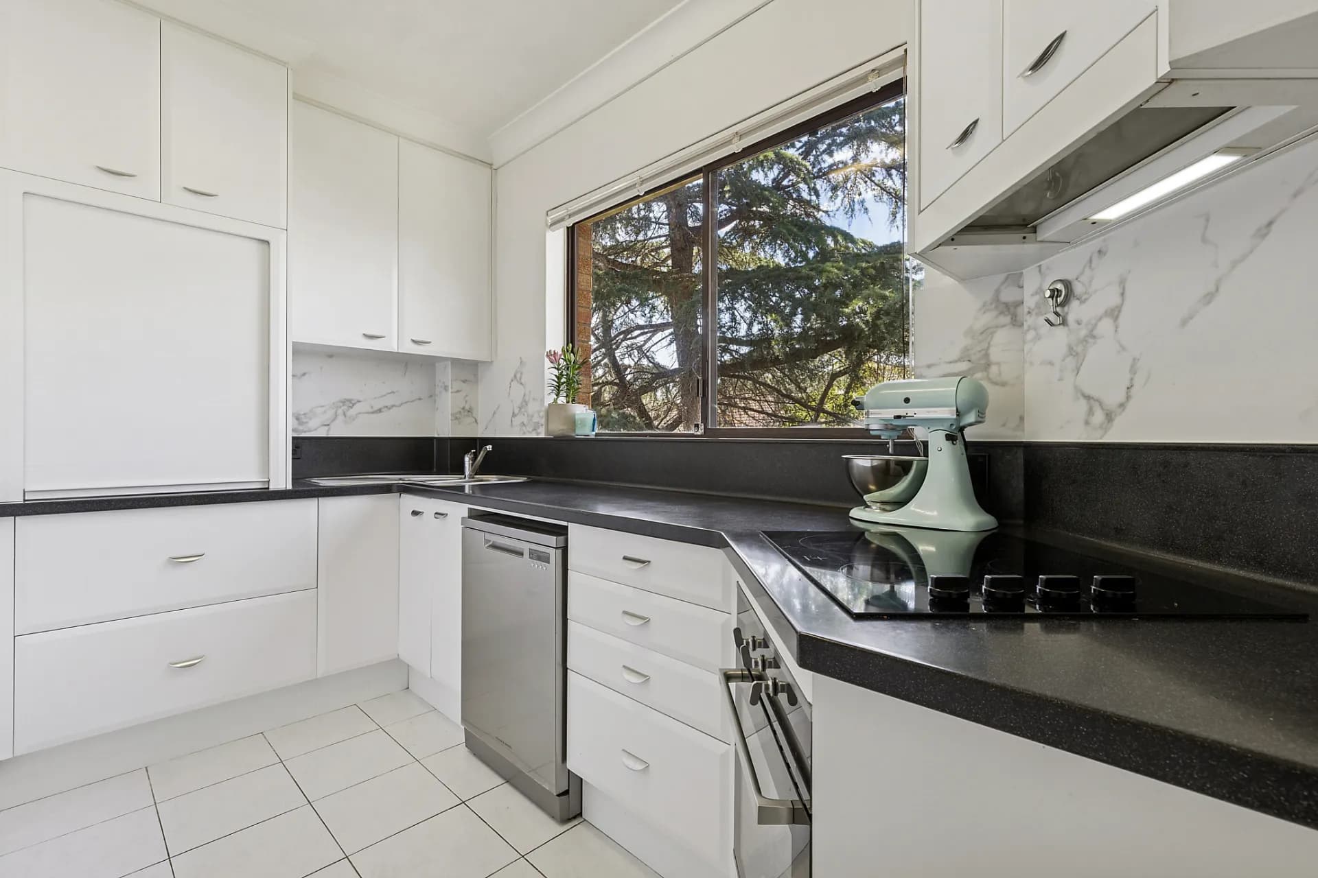6/40 Hampton Court Road, Carlton., Carlton - Thumbnail 8
