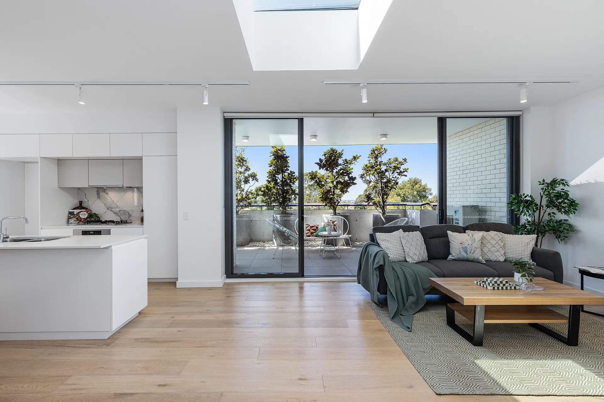 602/6 Barsbys Avenue, Allawah, NSW, Allawah - Thumbnail 2