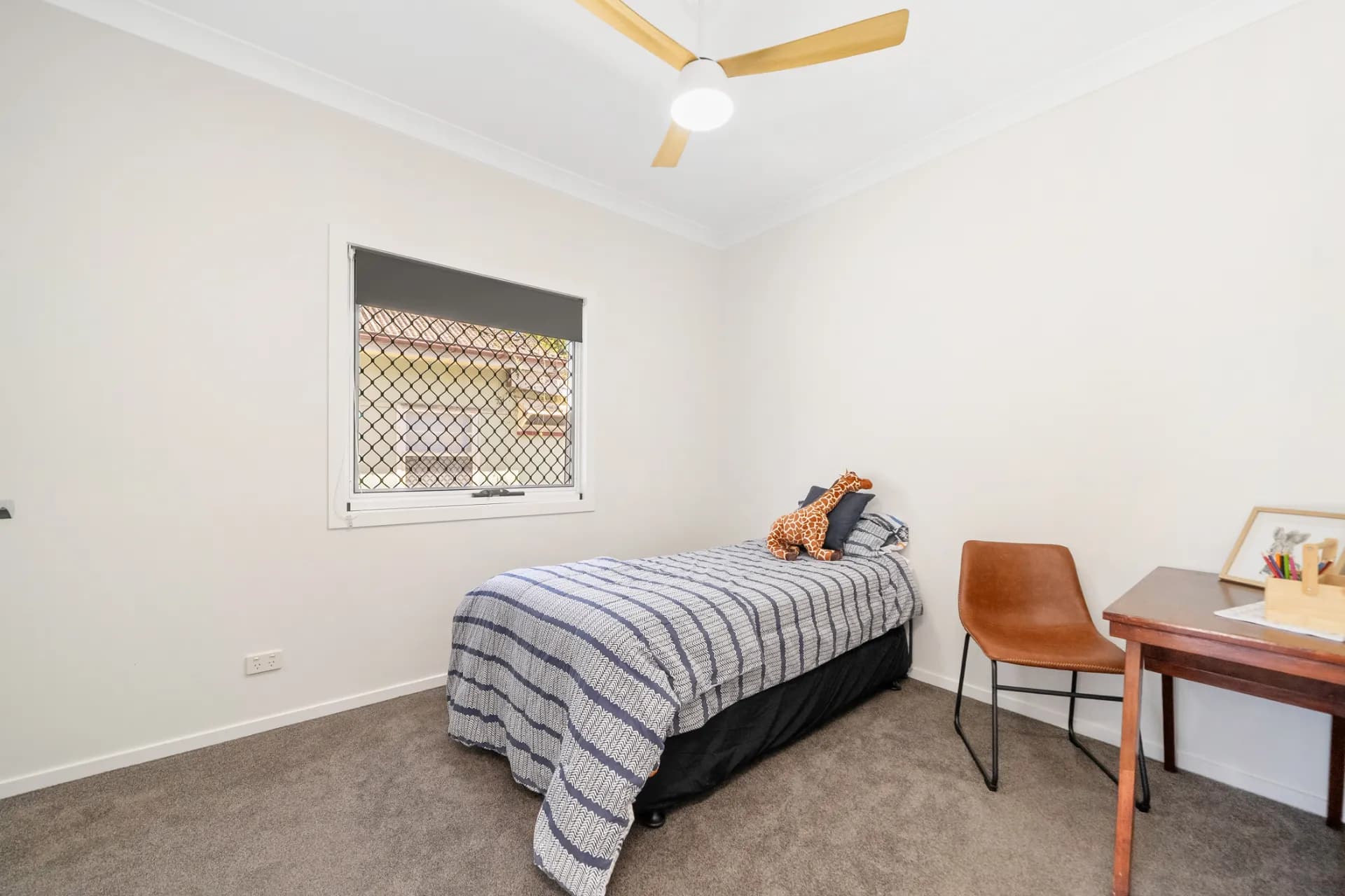 19 Short Street, Woody Point - Thumbnail 7