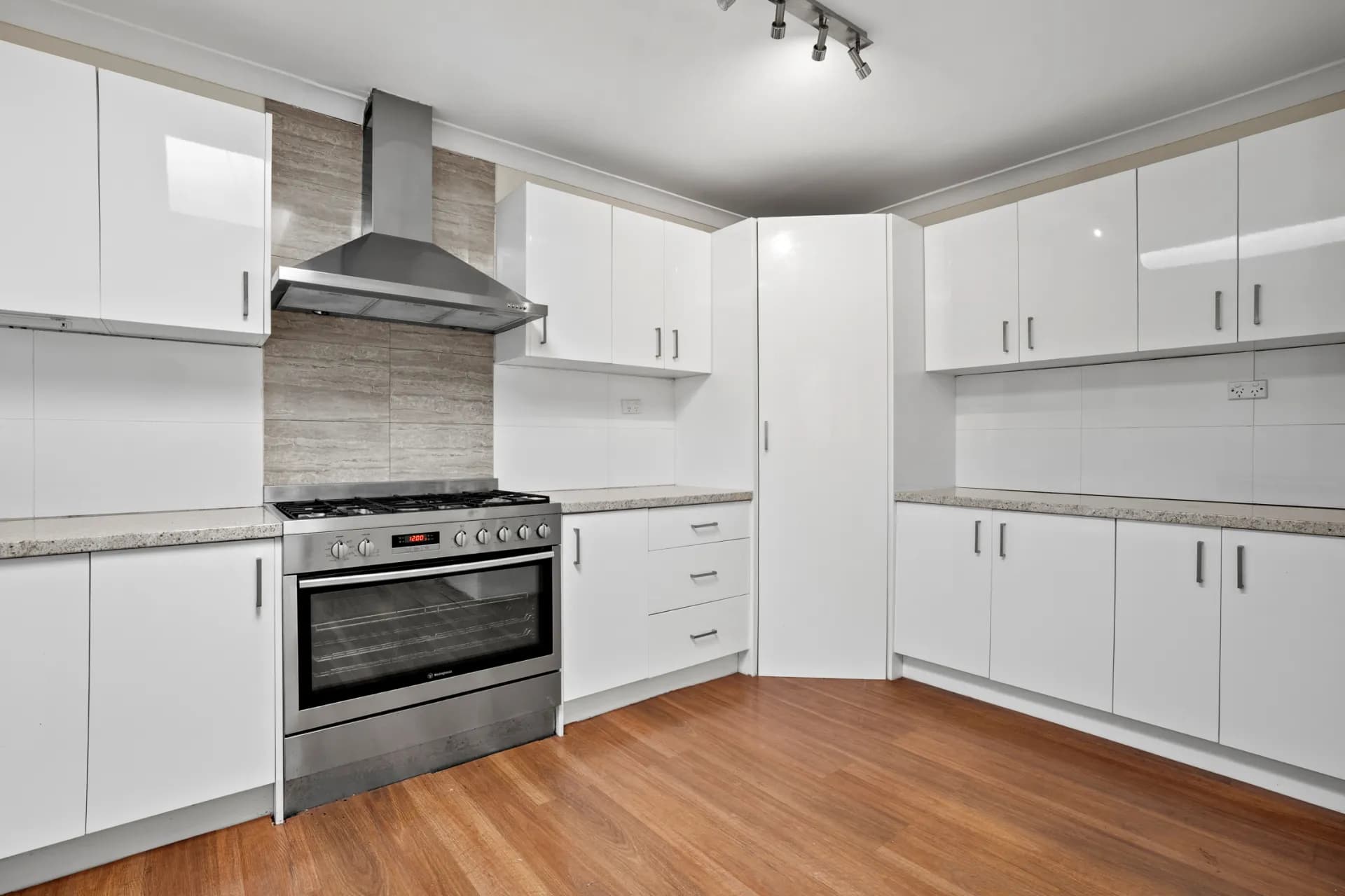 18 Norring Street, Cooloongup., Cooloongup - Thumbnail 6