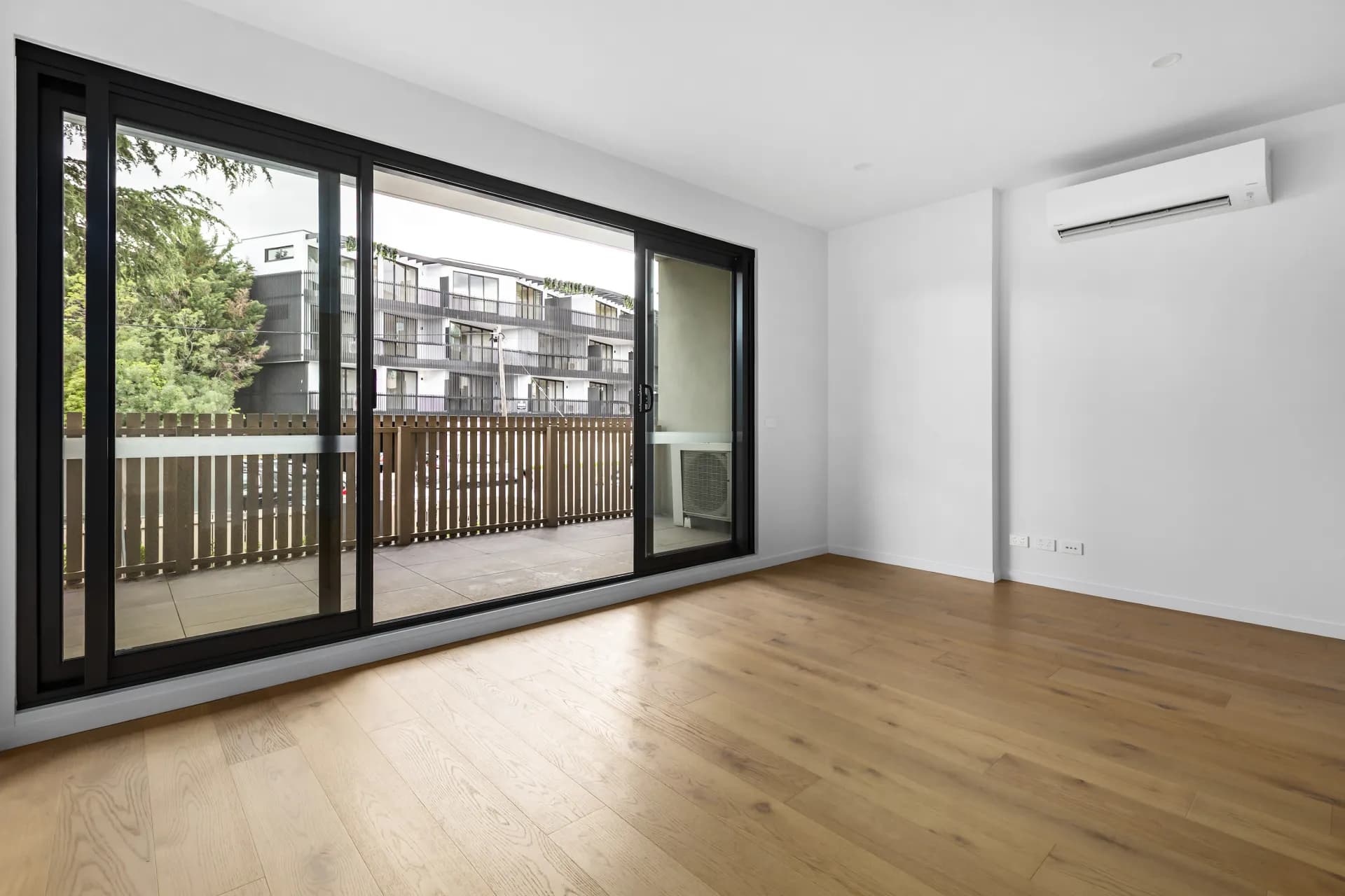 113/1633 Malvern Road, Glen Iris - Thumbnail 2