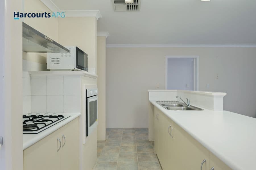 6 Gascoyne Circle, MILLBRIDGE, WA 6232, Millbridge - Thumbnail 2
