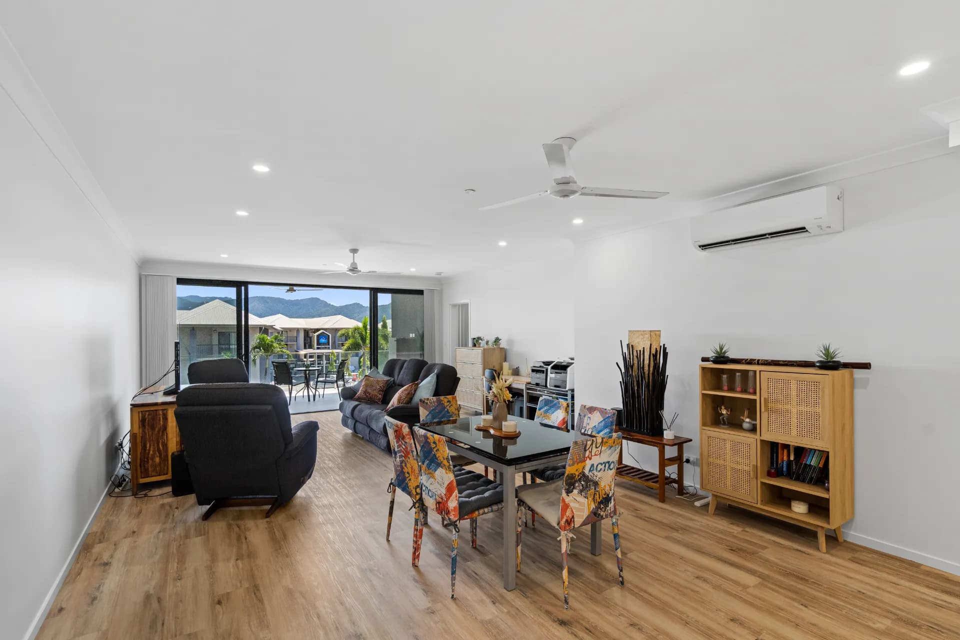 8/29 Mcleod Street, Cairns City - Thumbnail 2