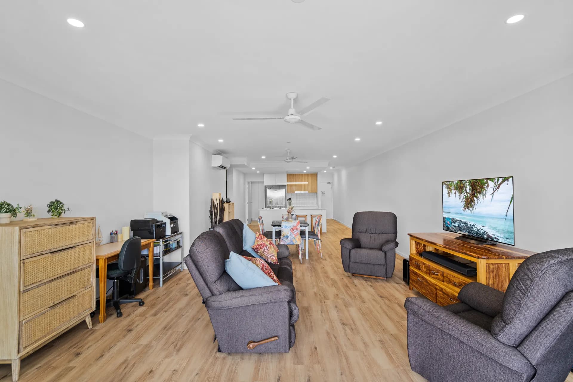 8/29 Mcleod Street, Cairns City - Thumbnail 4
