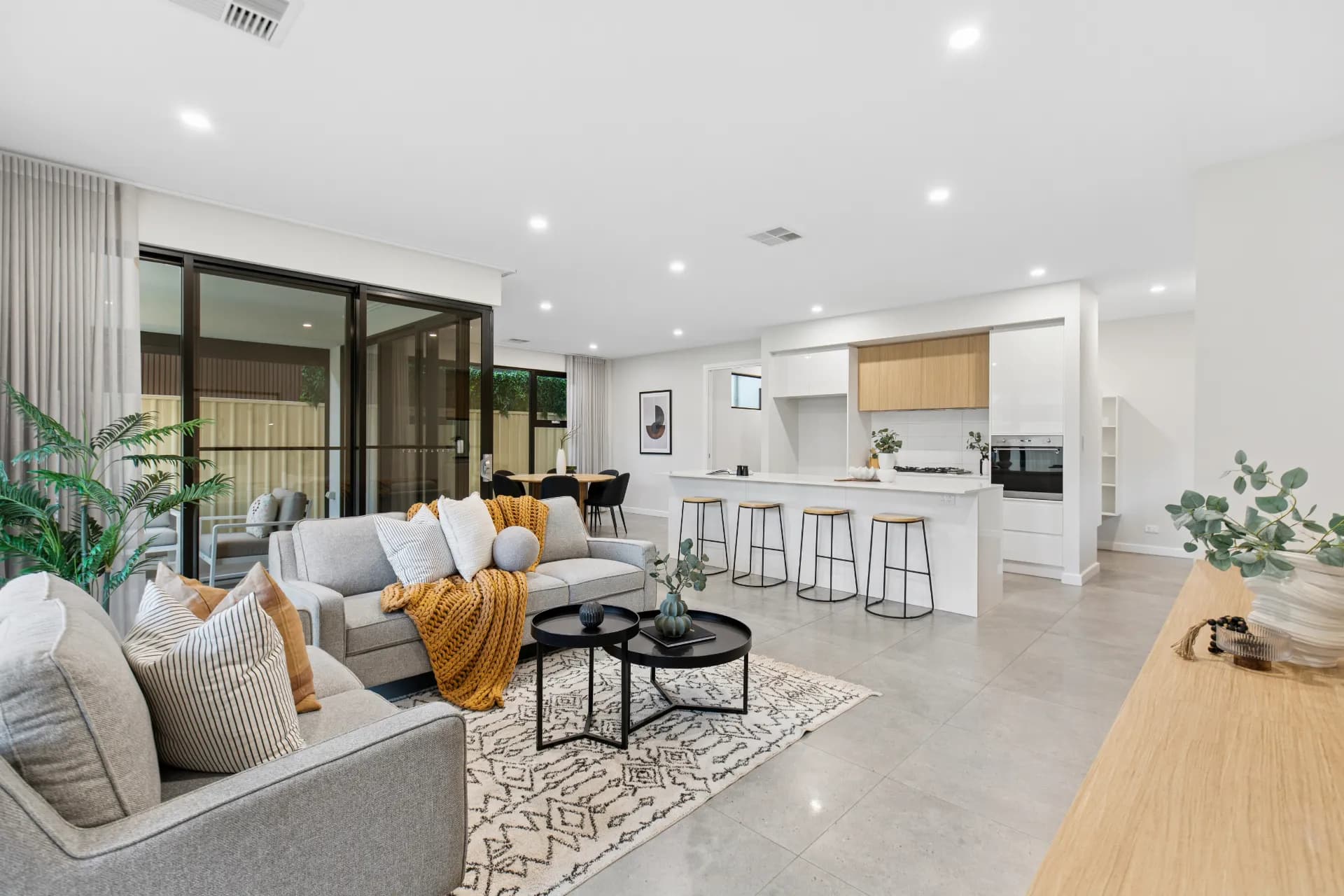 1B Gray Street, West Beach., West Beach - Thumbnail 3