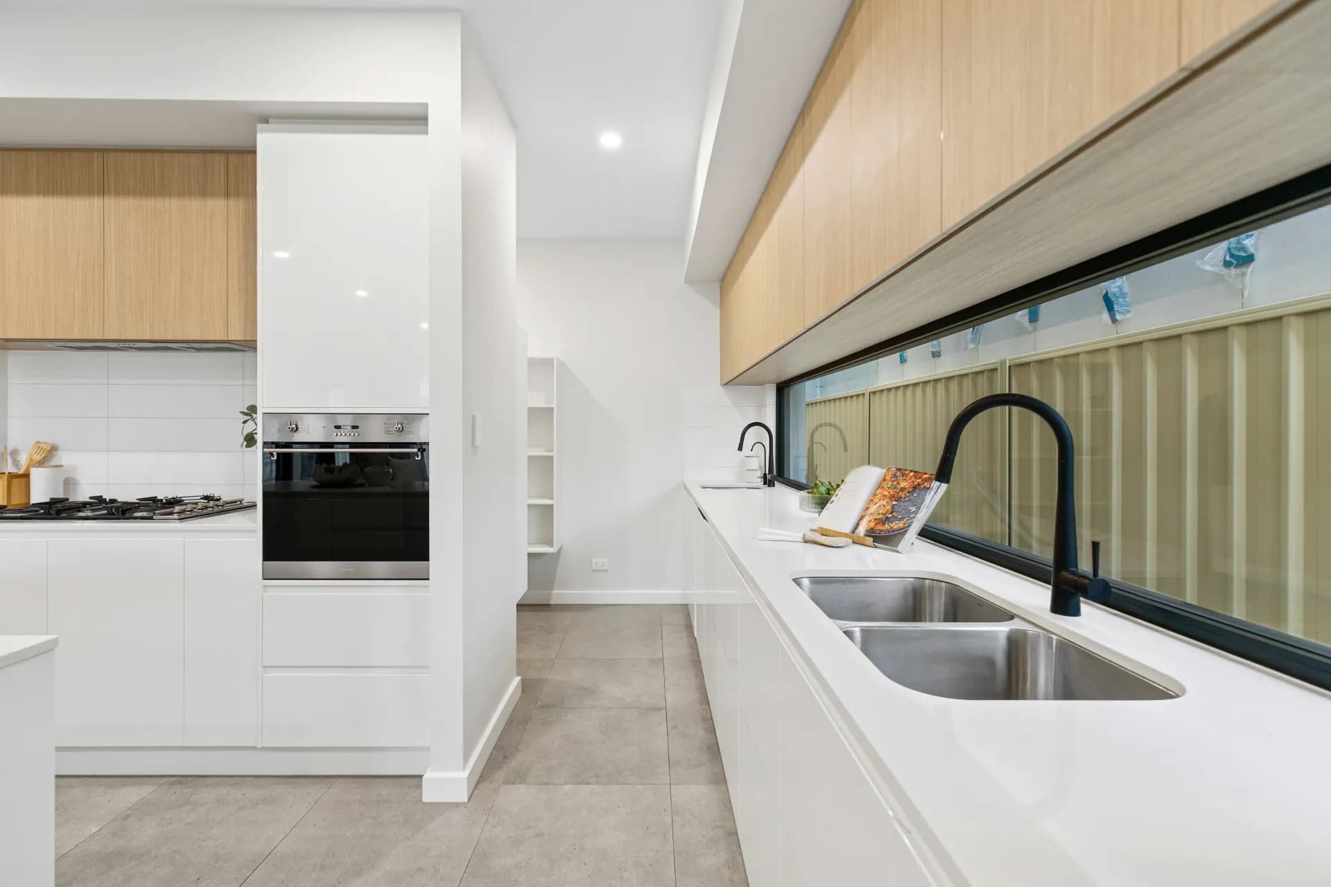 1B Gray Street, West Beach., West Beach - Thumbnail 7