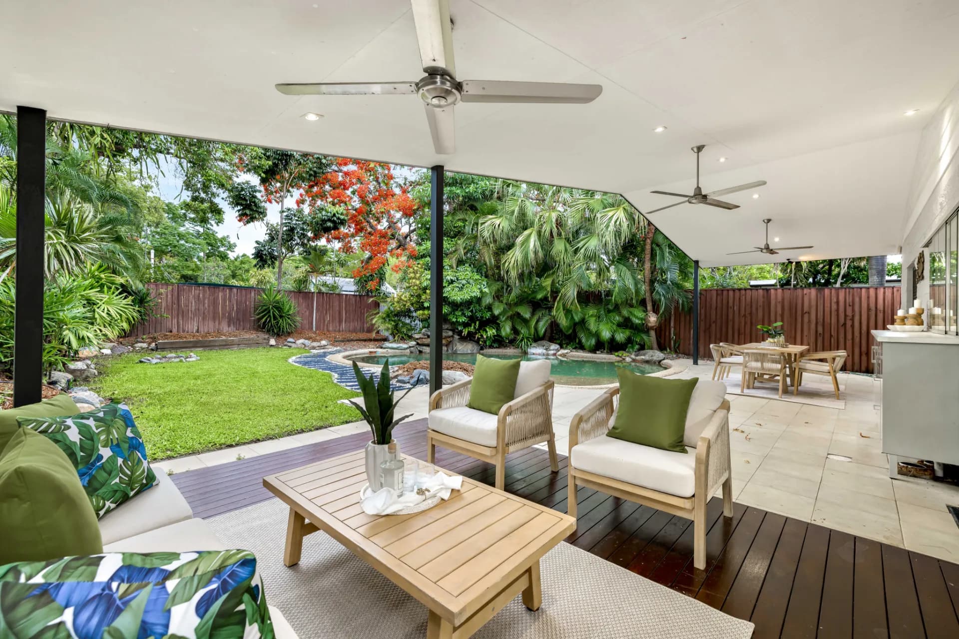 9 Poinsettia Street, Holloways Beach., Holloways Beach - Thumbnail 7