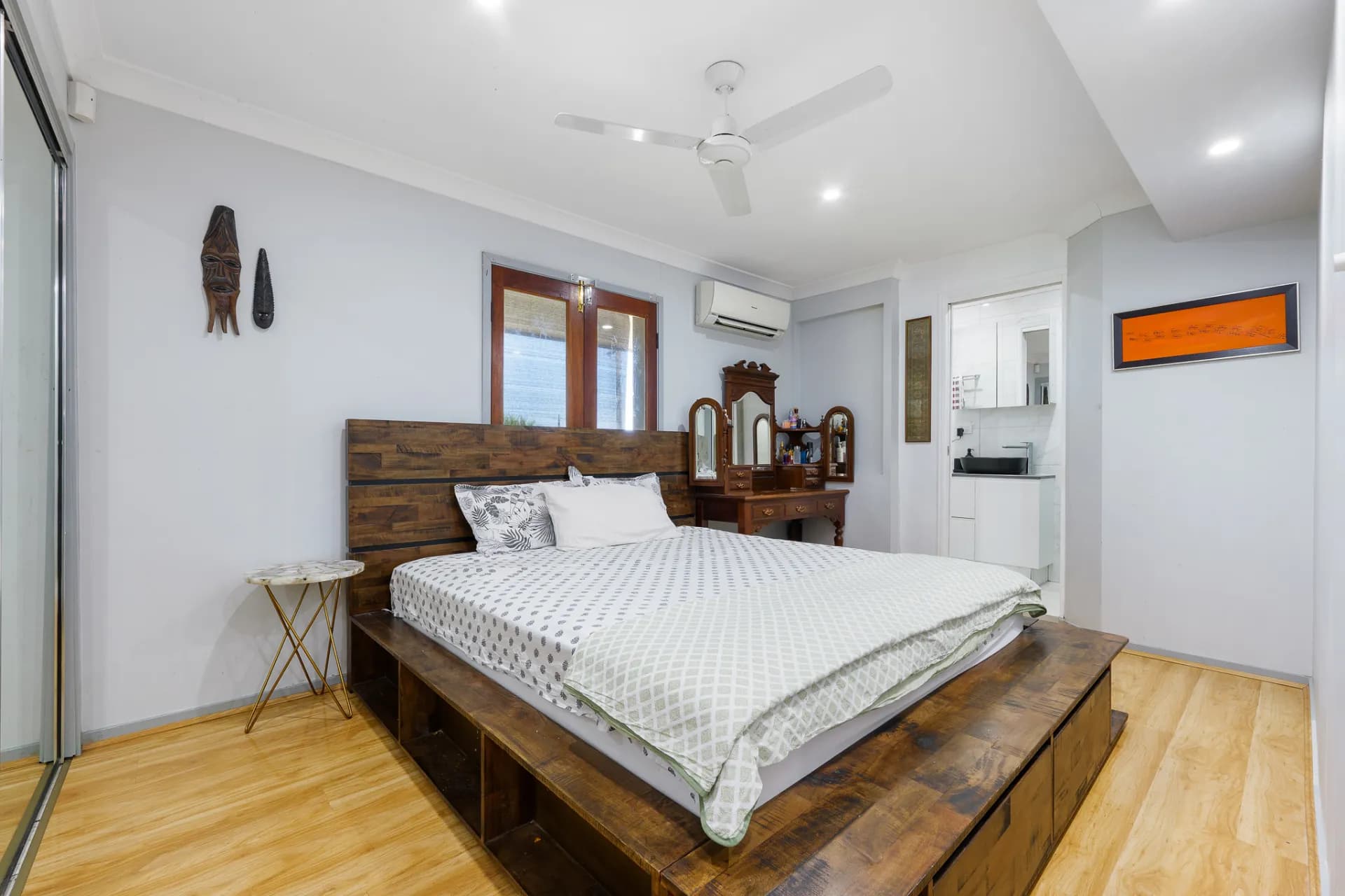 25 Jardine Drive, Springwood., Springwood - Thumbnail 8