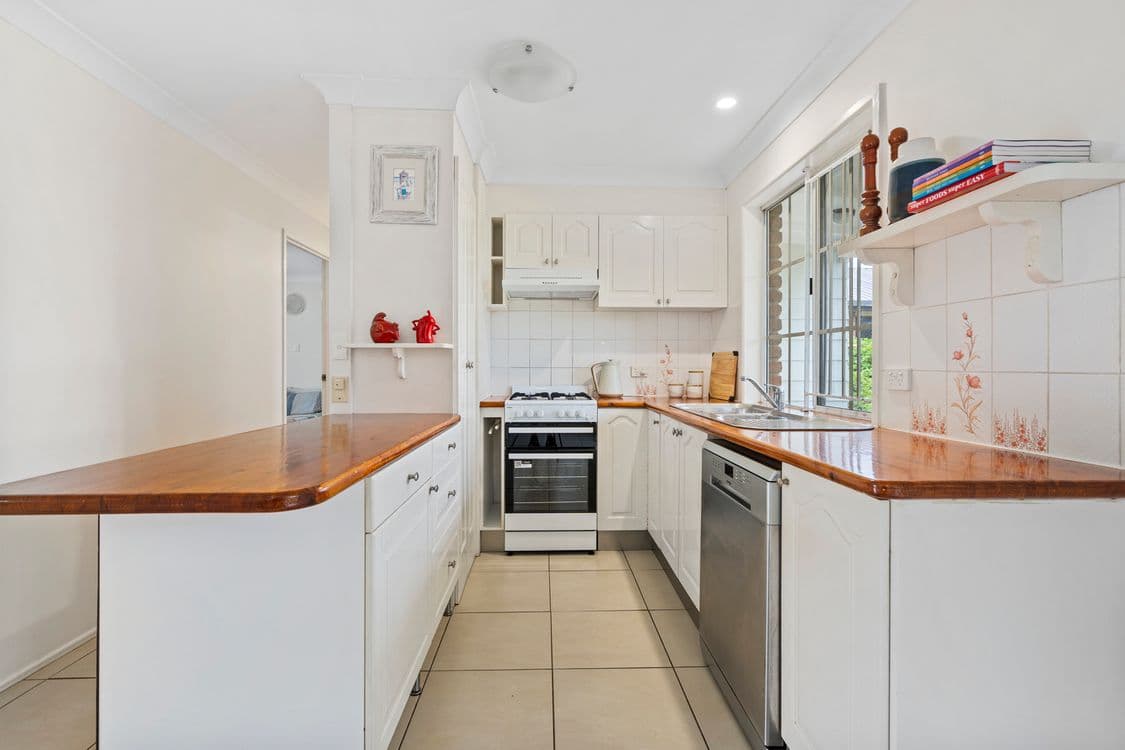 57 Ferry Road, THORNESIDE, QLD 4158, Thorneside - Thumbnail 3