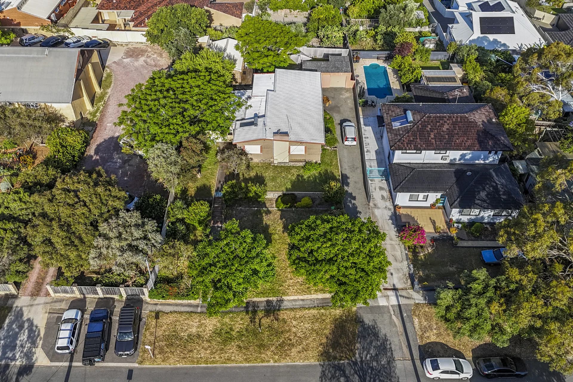 2 Field Street, Beaconsfield., Beaconsfield - Thumbnail 5
