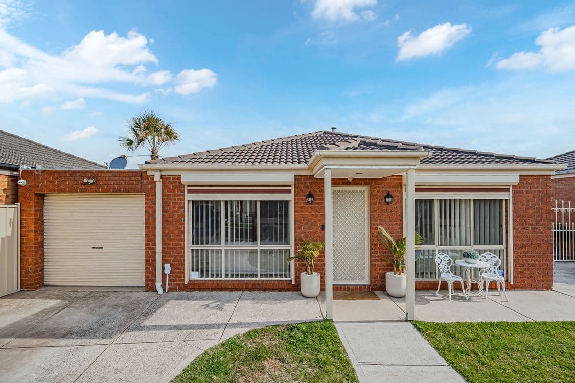 39 Sandover Drive, ROXBURGH PARK, VIC 3064, Roxburgh Park - Thumbnail 2