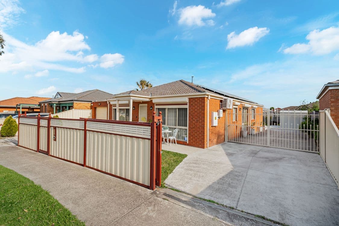 39 Sandover Drive, ROXBURGH PARK, VIC 3064, Roxburgh Park - Thumbnail 4