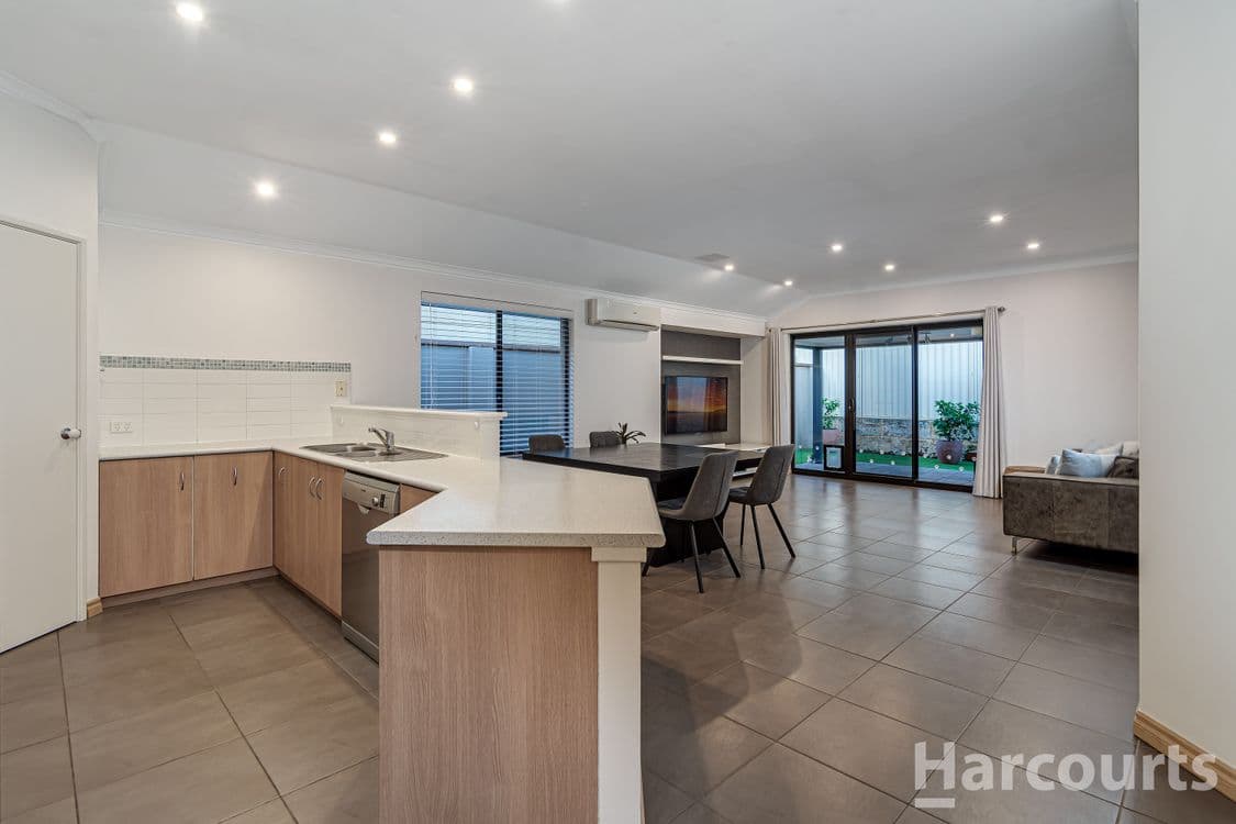 2 Balliol Elbow, KINROSS, WA 6028, Kinross - Thumbnail 4