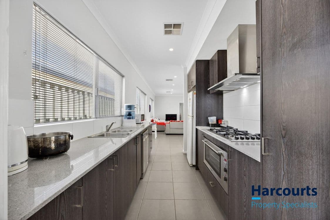 48 Interdominion View, PIARA WATERS, WA 6112, Piara Waters - Thumbnail 3