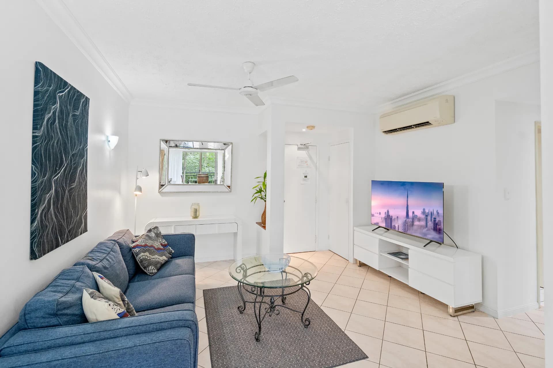 1615/2-10 Greenslopes Street, Cairns North., Cairns North - Thumbnail 3