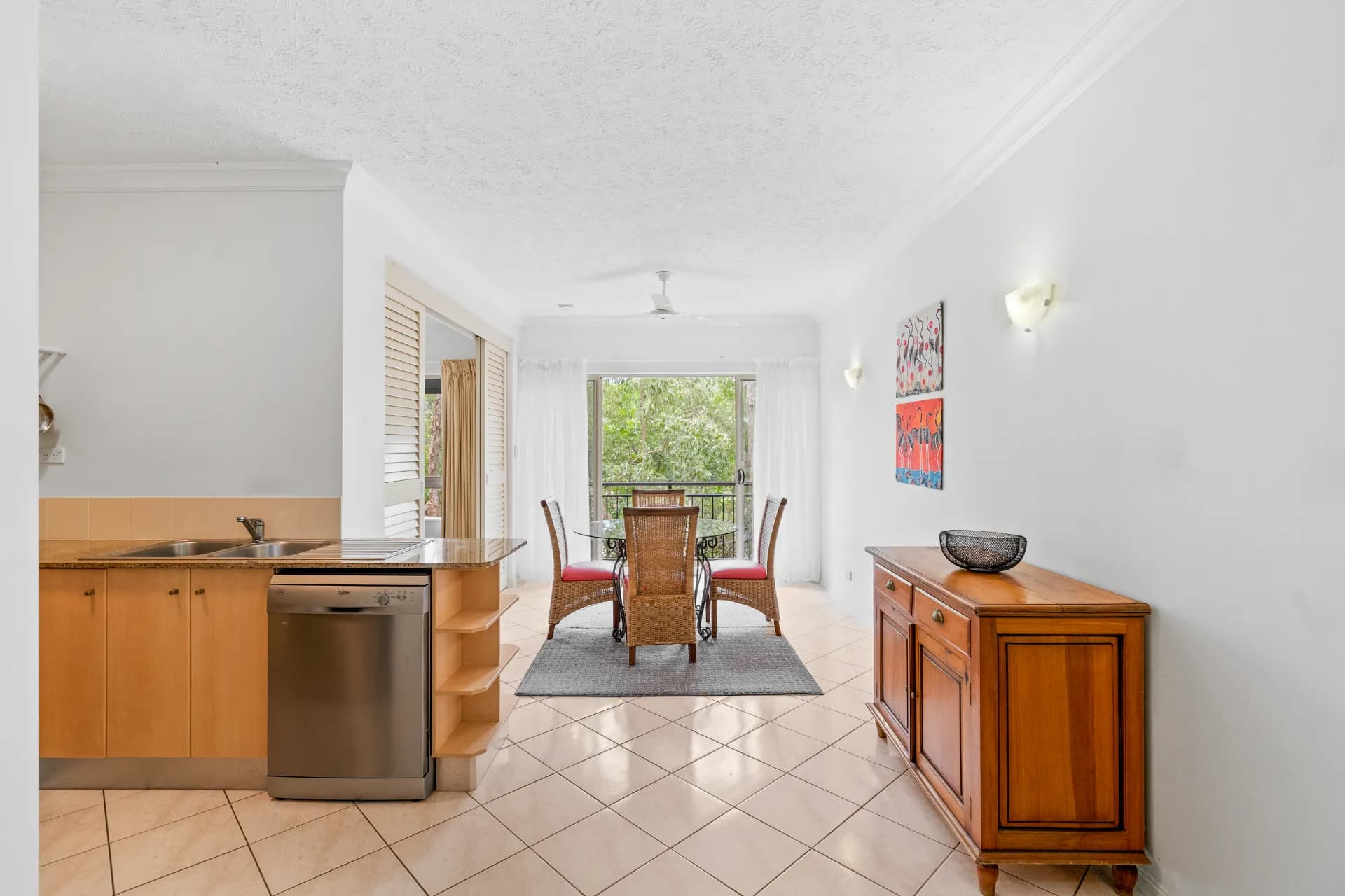 1615/2-10 Greenslopes Street, Cairns North., Cairns North - Thumbnail 4