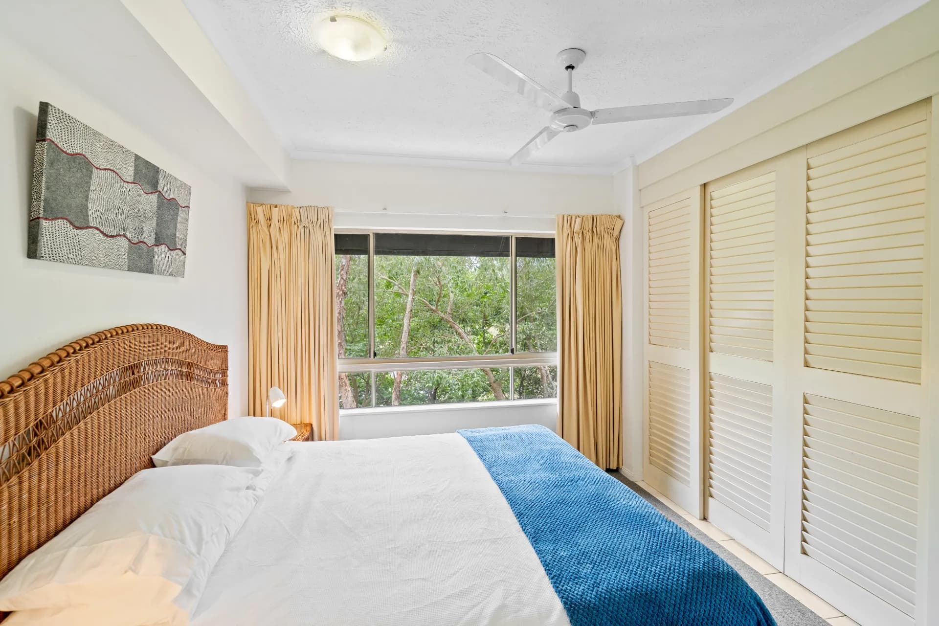 1615/2-10 Greenslopes Street, Cairns North., Cairns North - Thumbnail 5