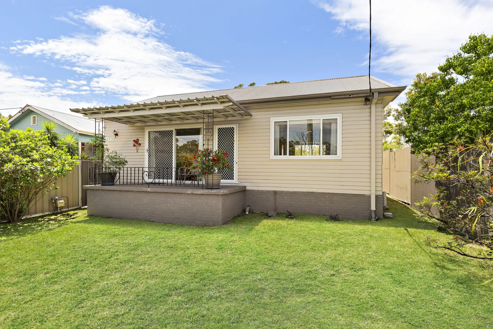 433 Main  Road, Glendale., Glendale - Image 1