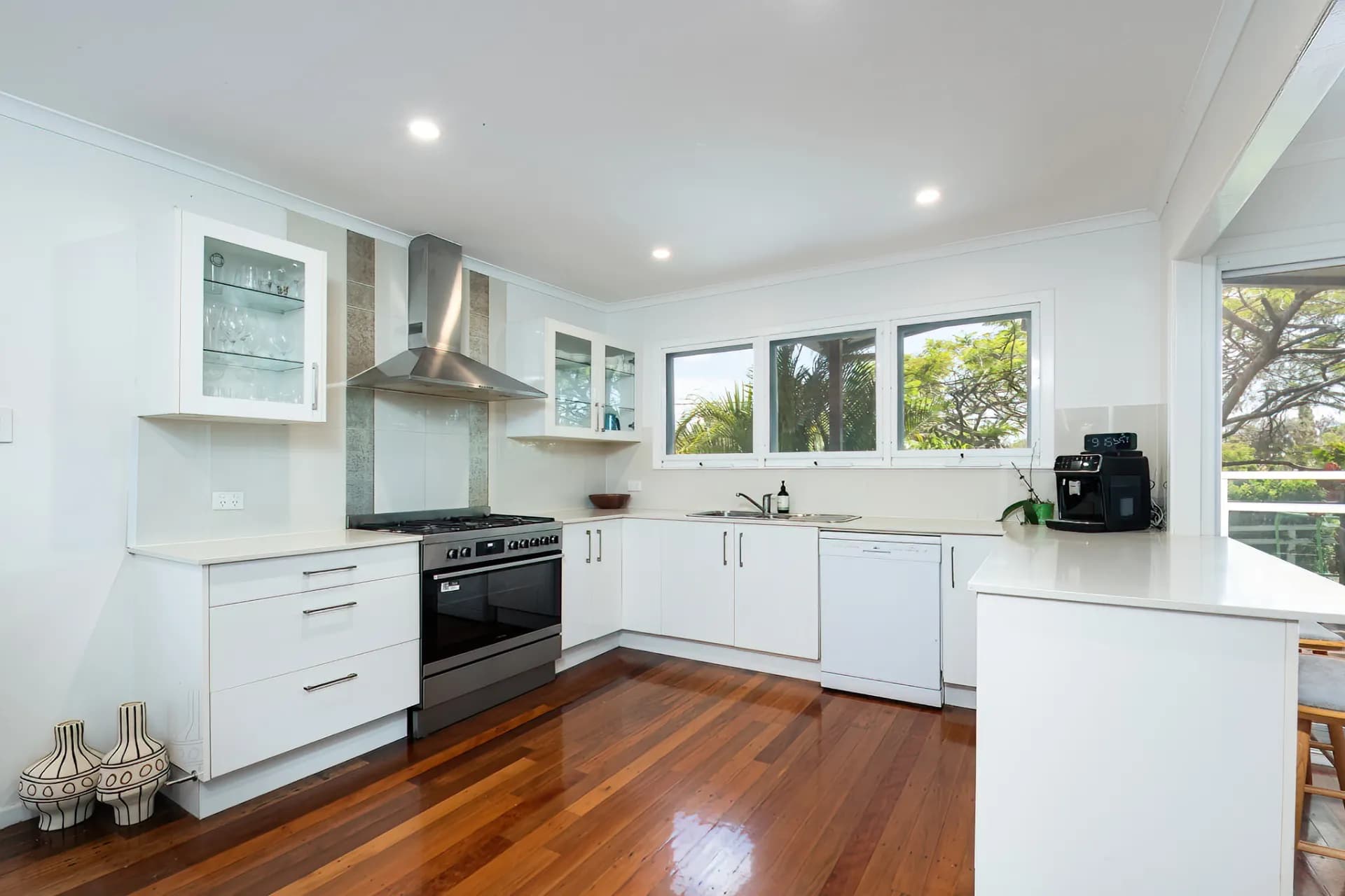 10 McMahon Street, Brighton., Brighton - Thumbnail 3