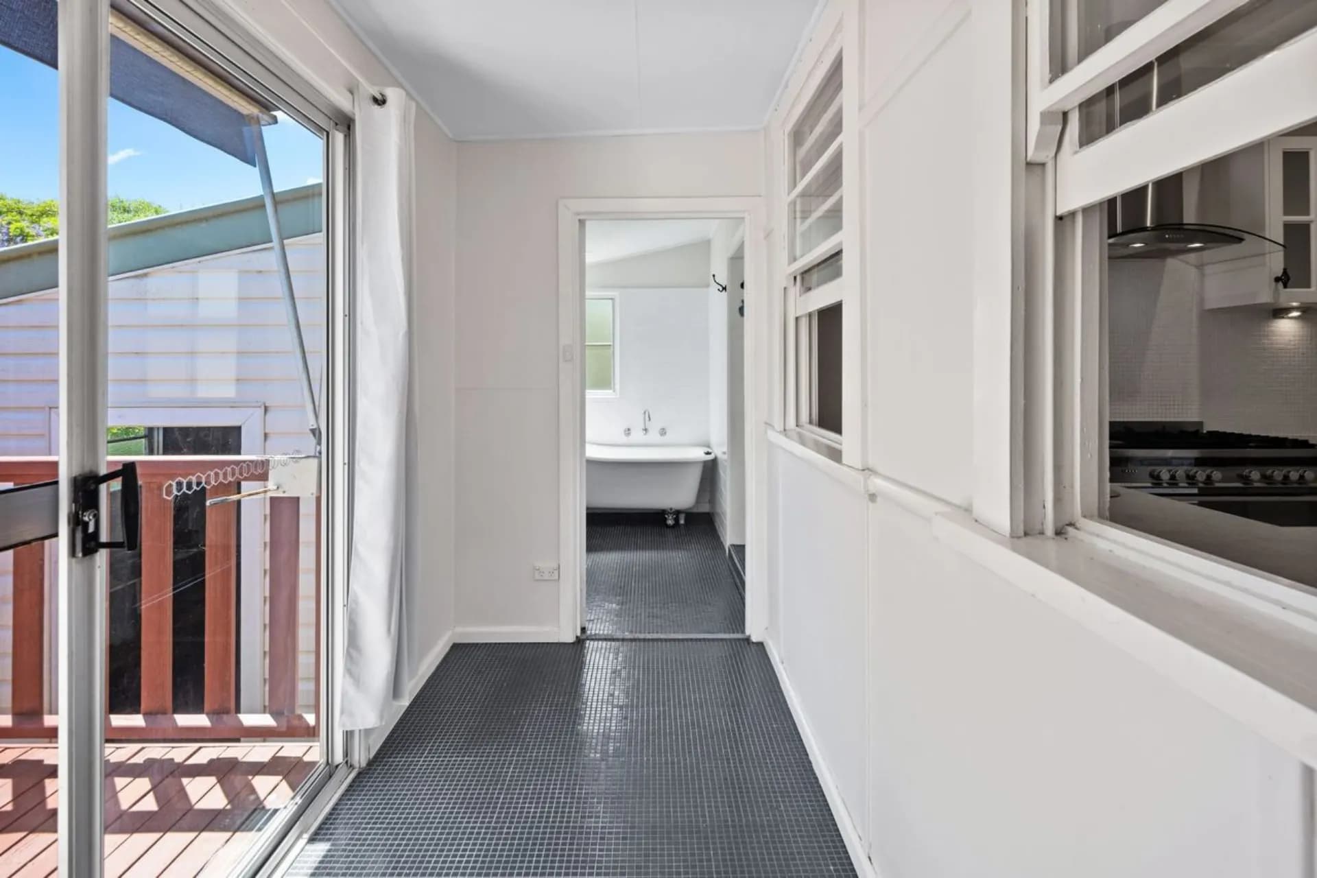 51 Seaview Street, Nambucca Heads, NSW, Nambucca Heads - Thumbnail 4