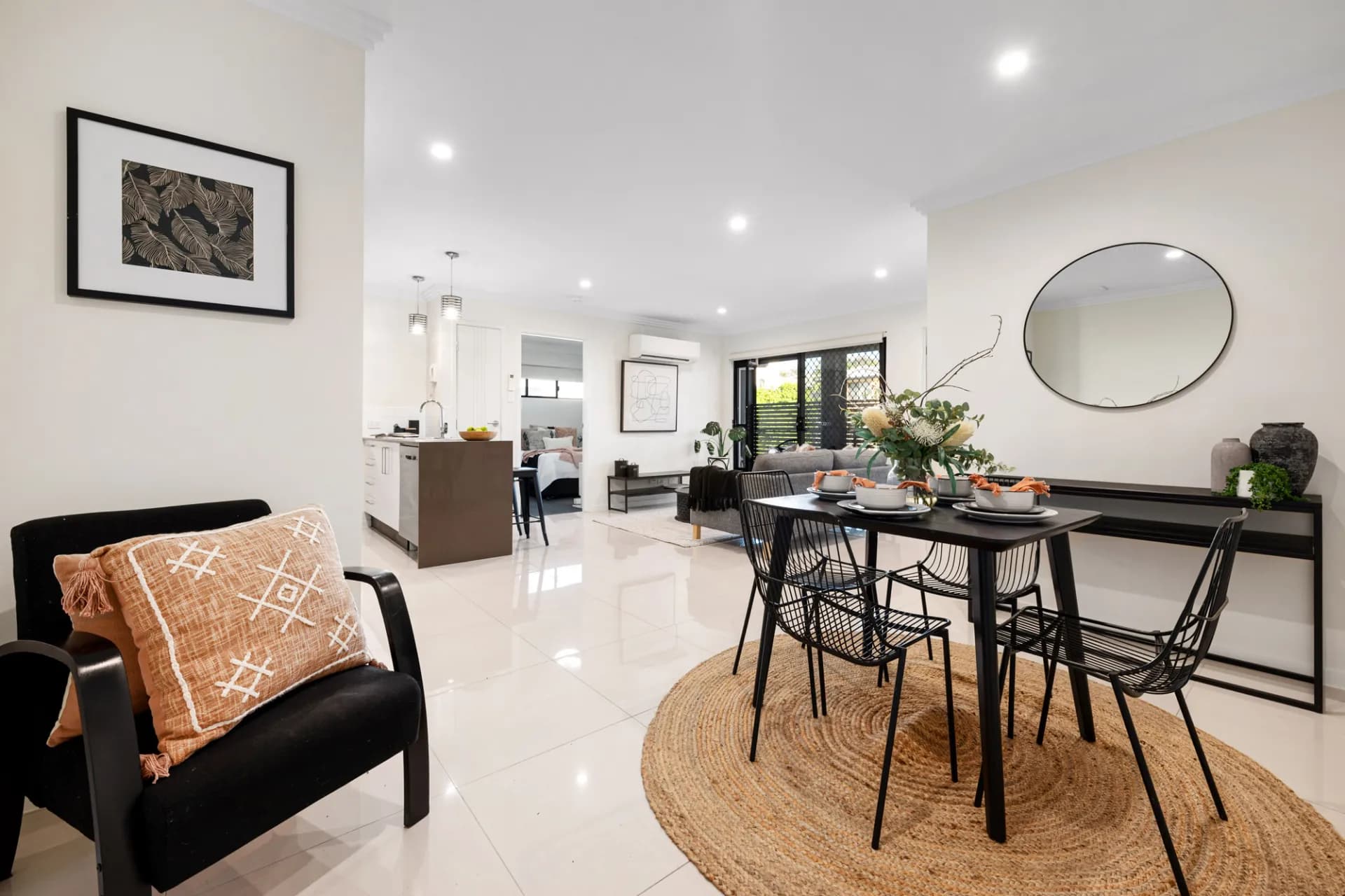 8/2 Hicks Street, Mount Gravatt East., Mount Gravatt East - Thumbnail 2