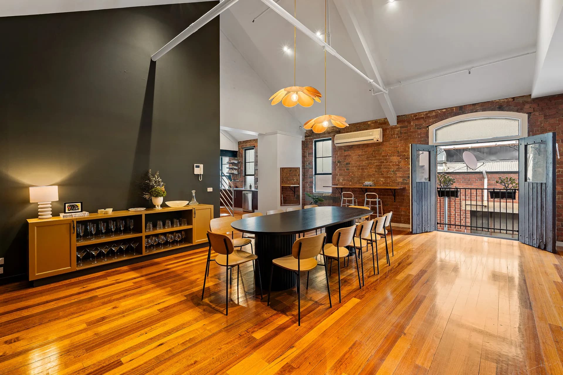 9/365 Little Bourke Street, Melbourne., Melbourne - Thumbnail 2