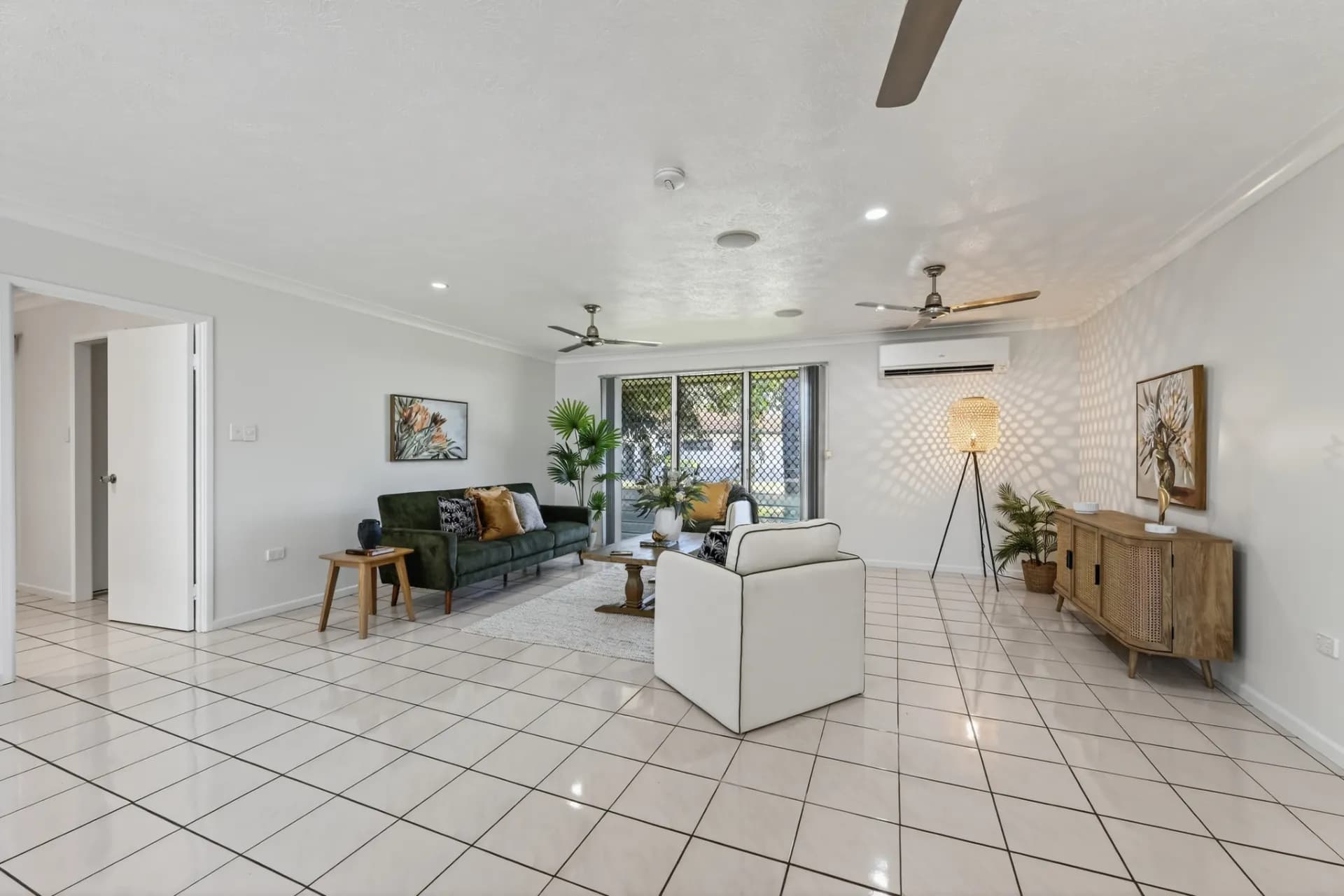 8 Beech  Court, Bushland Beach., Bushland Beach - Thumbnail 4