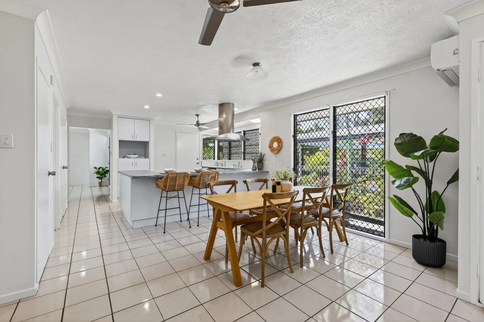 8 Beech  Court, Bushland Beach., Bushland Beach - Thumbnail 8
