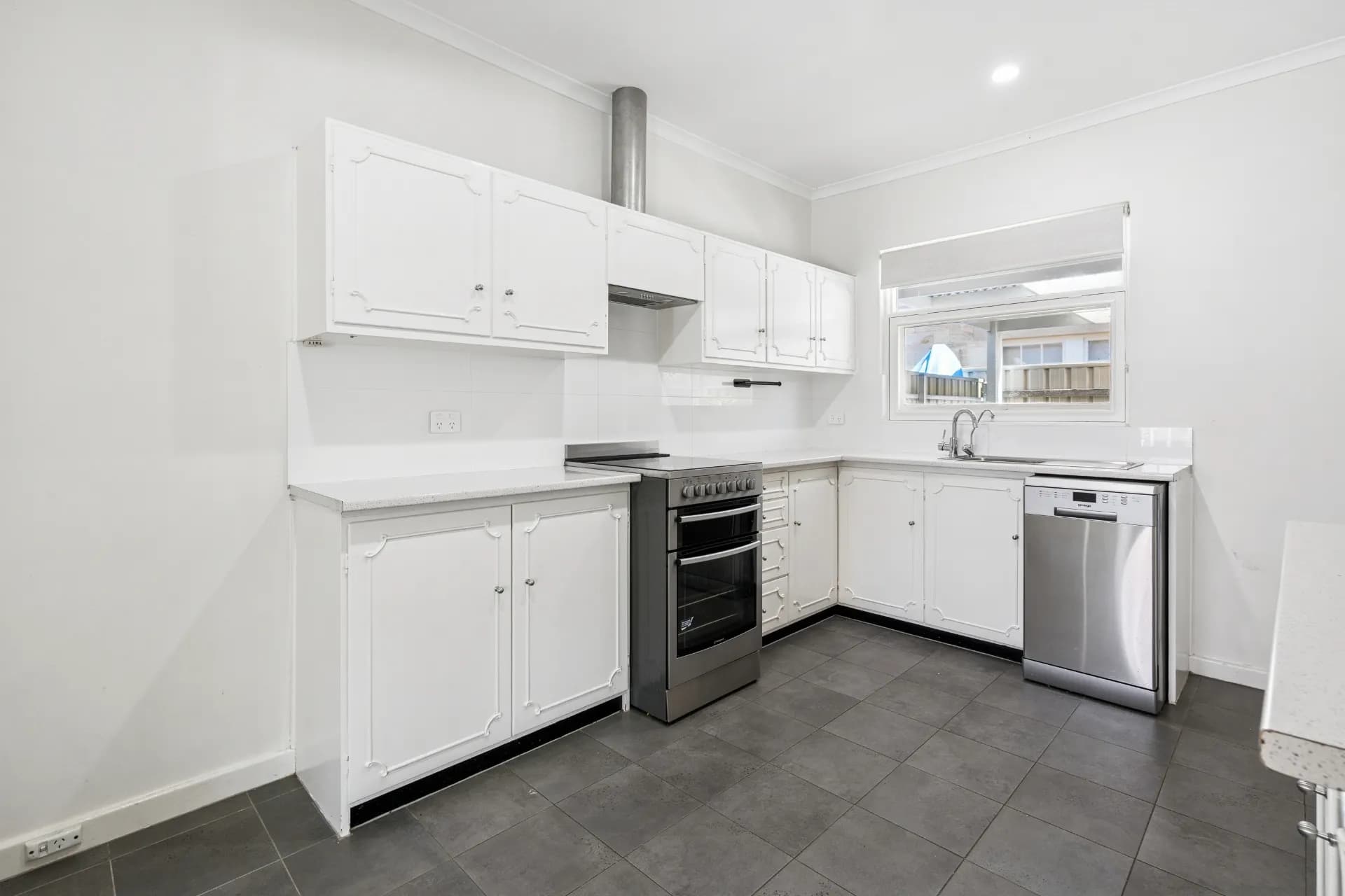 2/12 Sixth Avenue, Glenelg East., Glenelg East - Thumbnail 4