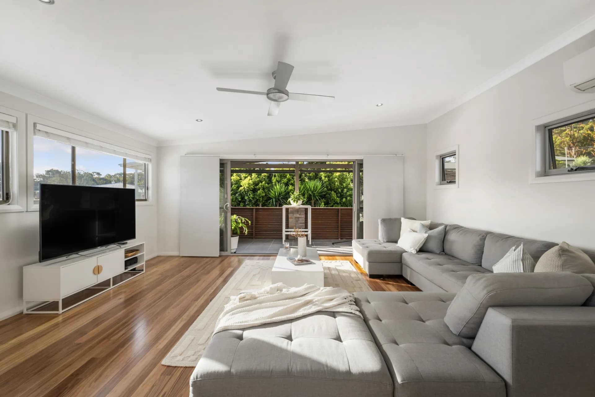 9 Franciska Close, Floraville, NSW, Floraville - Thumbnail 4