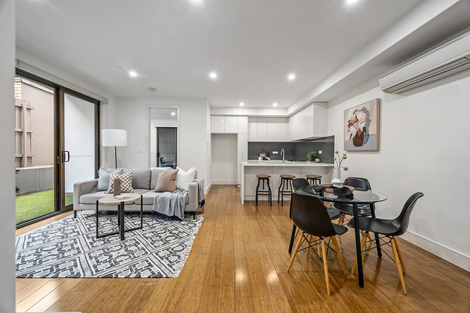 3/27 Lansdowne Road, St Kilda East., St Kilda East - Image 1