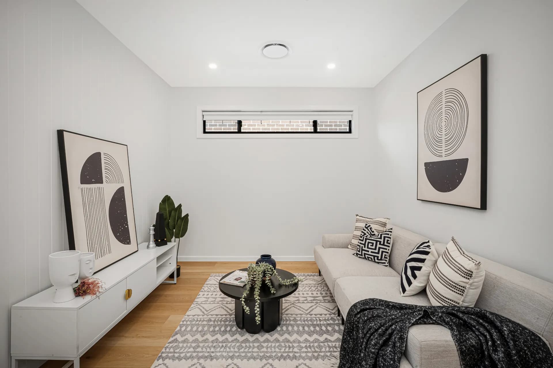 14 Caspian Street, Box Hill., Box Hill - Thumbnail 4