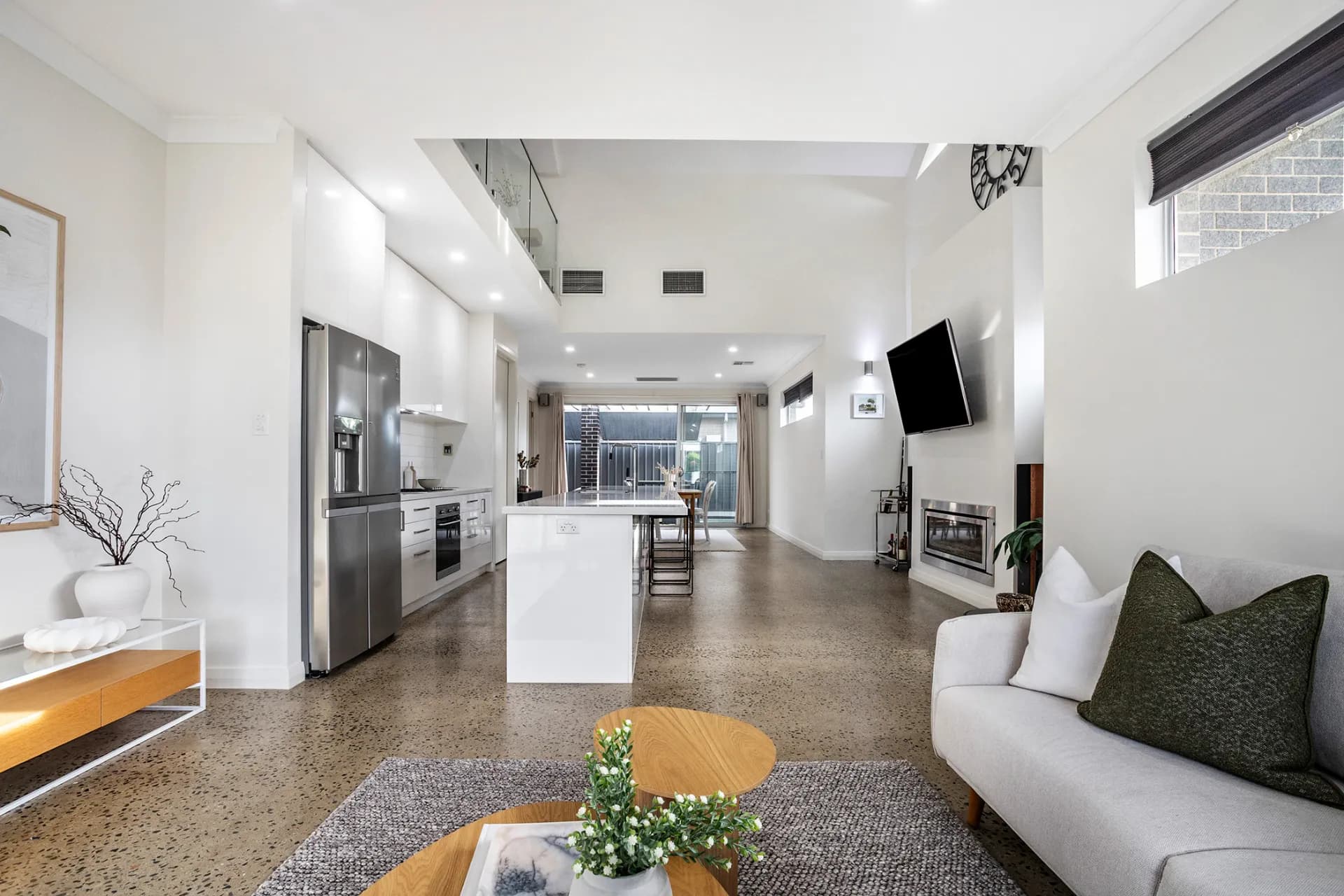 16 Russell Street, Glenelg North., Glenelg North - Thumbnail 4
