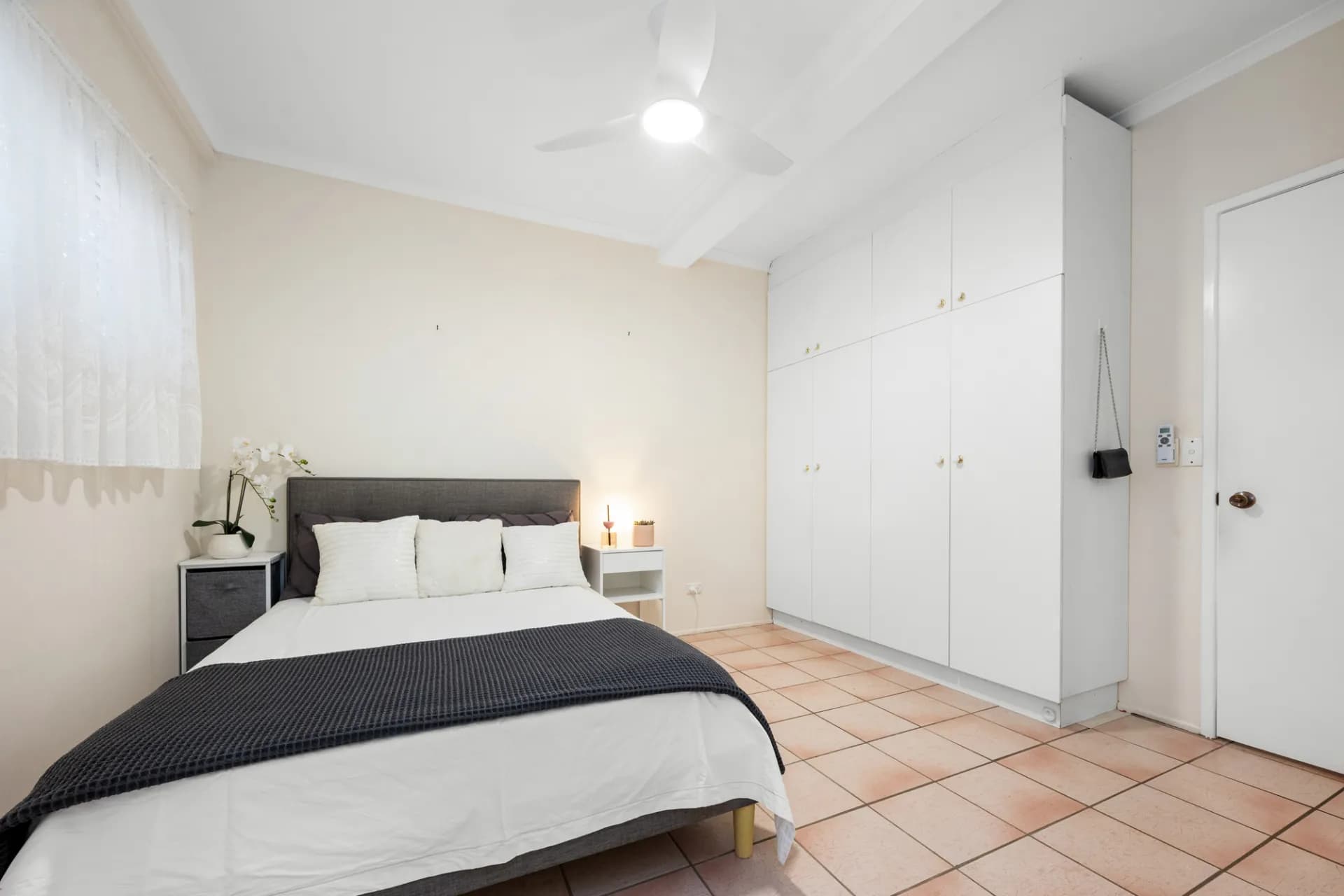 13 Paris Street, West End., West End - Thumbnail 6