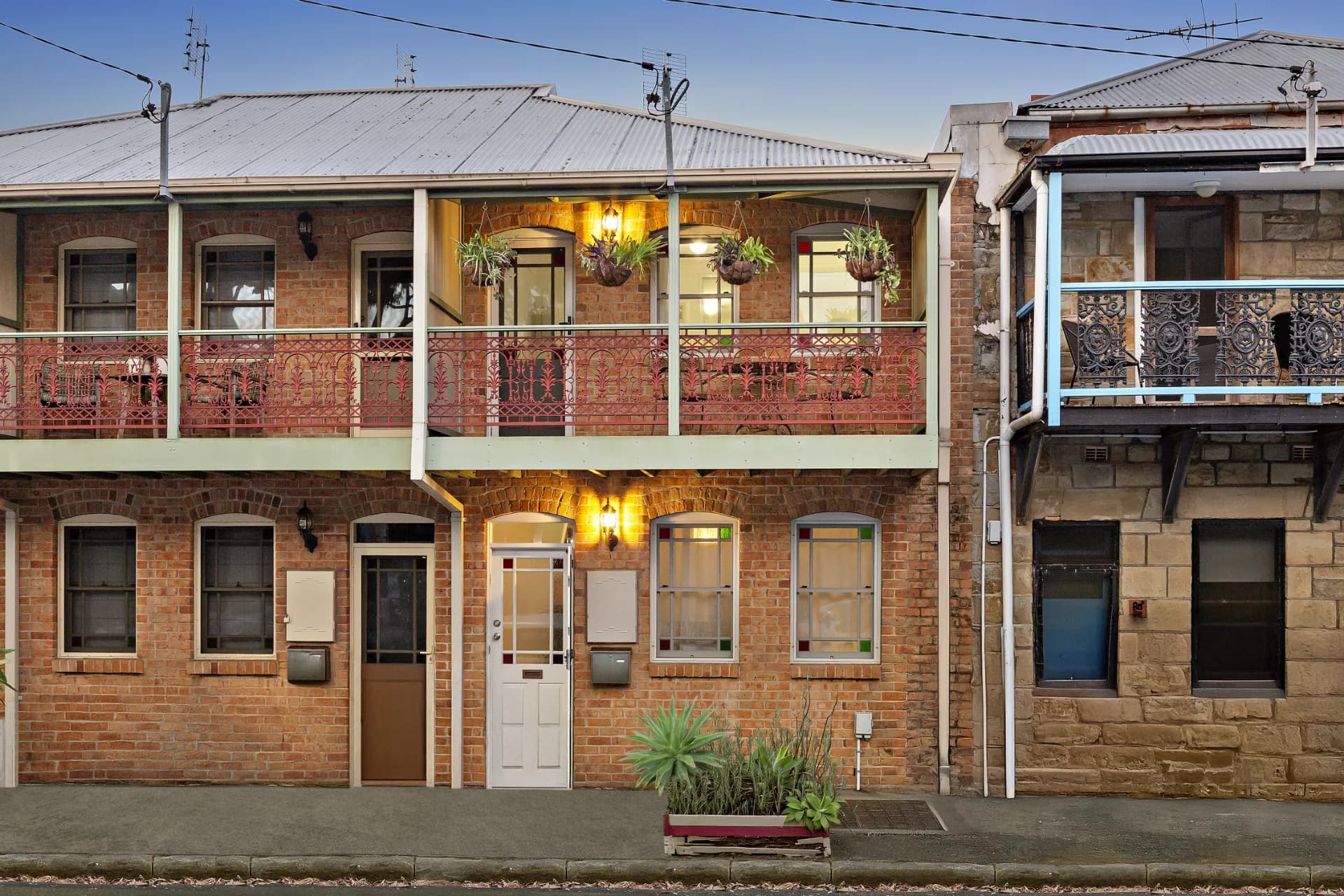 82A Laman  Street, Cooks Hill., Cooks Hill - Image 1