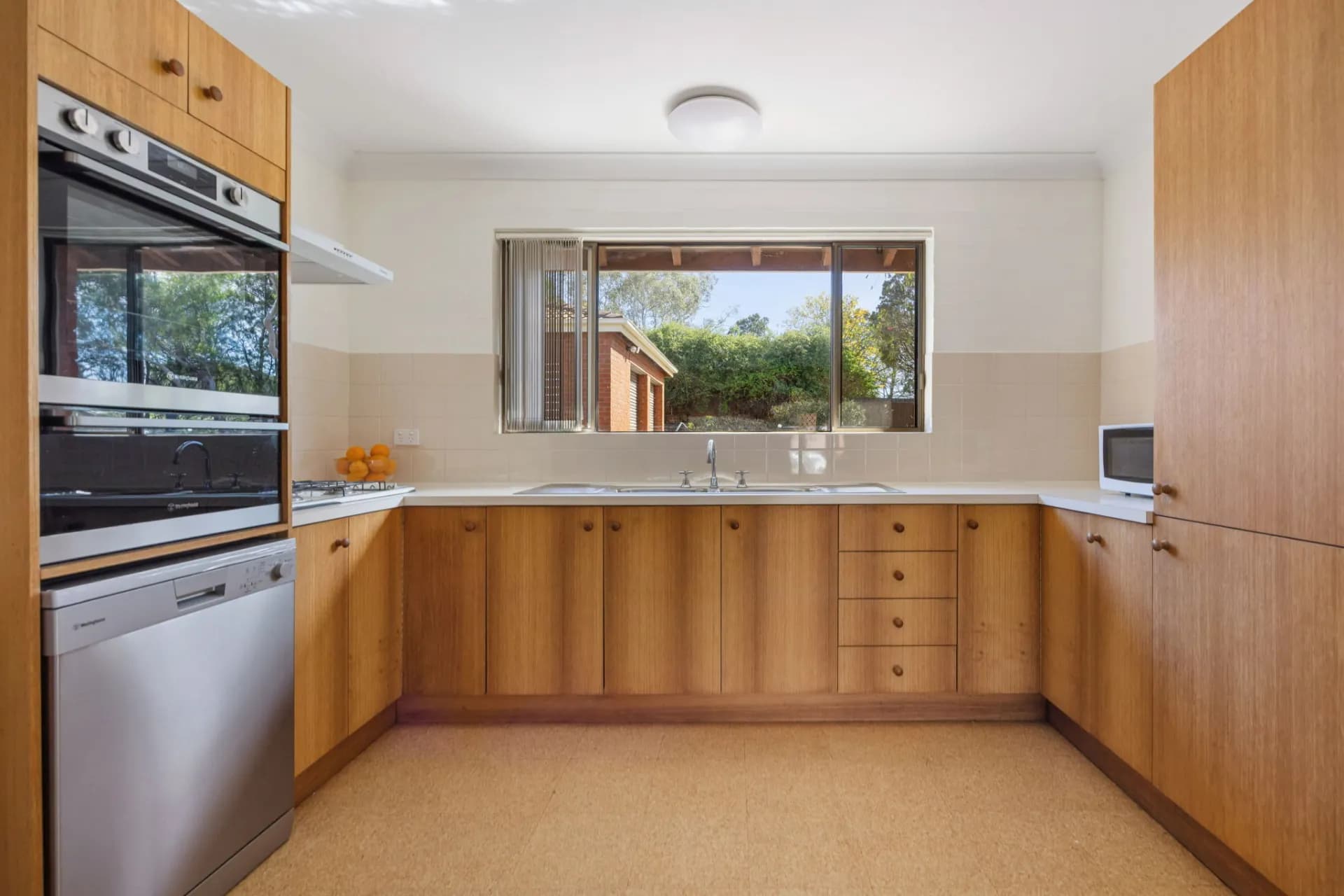 21 Tulong  Avenue, Cooma., Cooma - Thumbnail 3