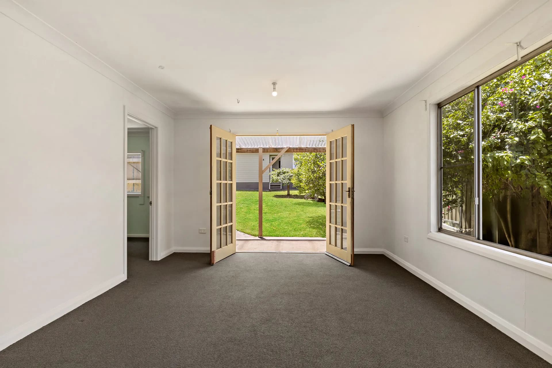 57 King  Street, Glenbrook., Glenbrook - Thumbnail 2