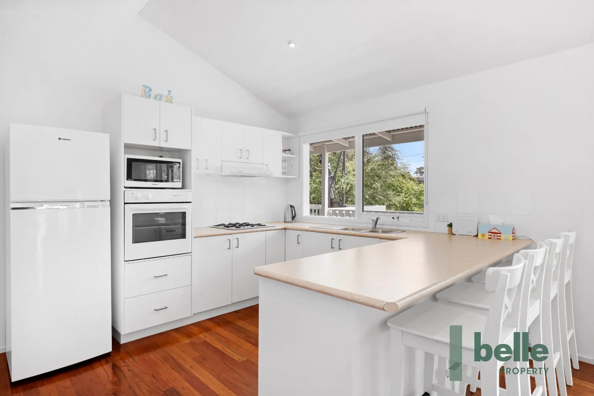 13 Sherwood Road, Rye., Rye - Thumbnail 6