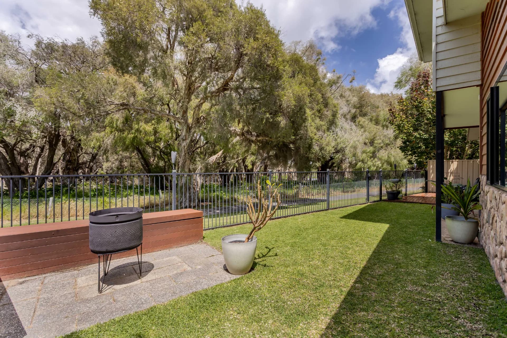 4A Pipit Court, Broadwater., Broadwater - Thumbnail 4