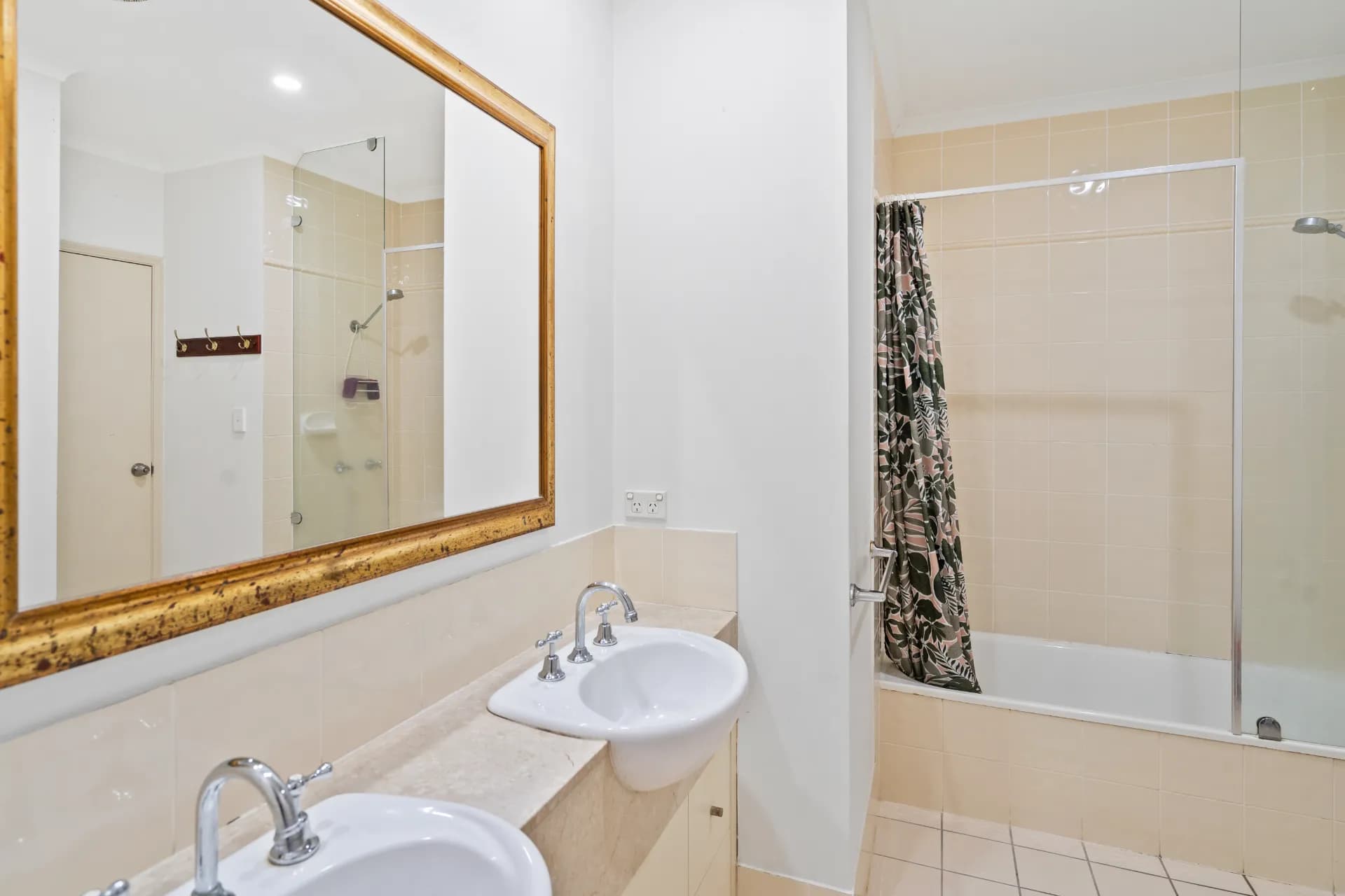 103/2 Greenslopes Street, Cairns North., Cairns North - Thumbnail 7