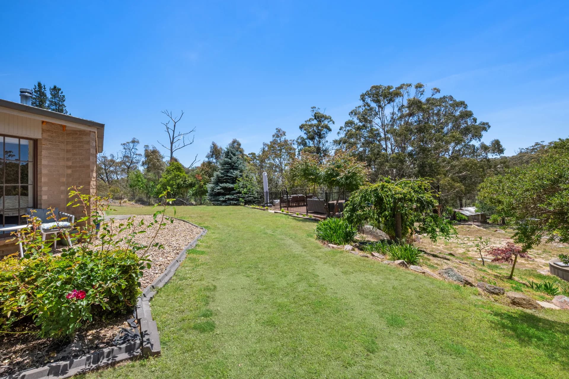 385 Harolds Cross Road, Captains Flat - Thumbnail 3