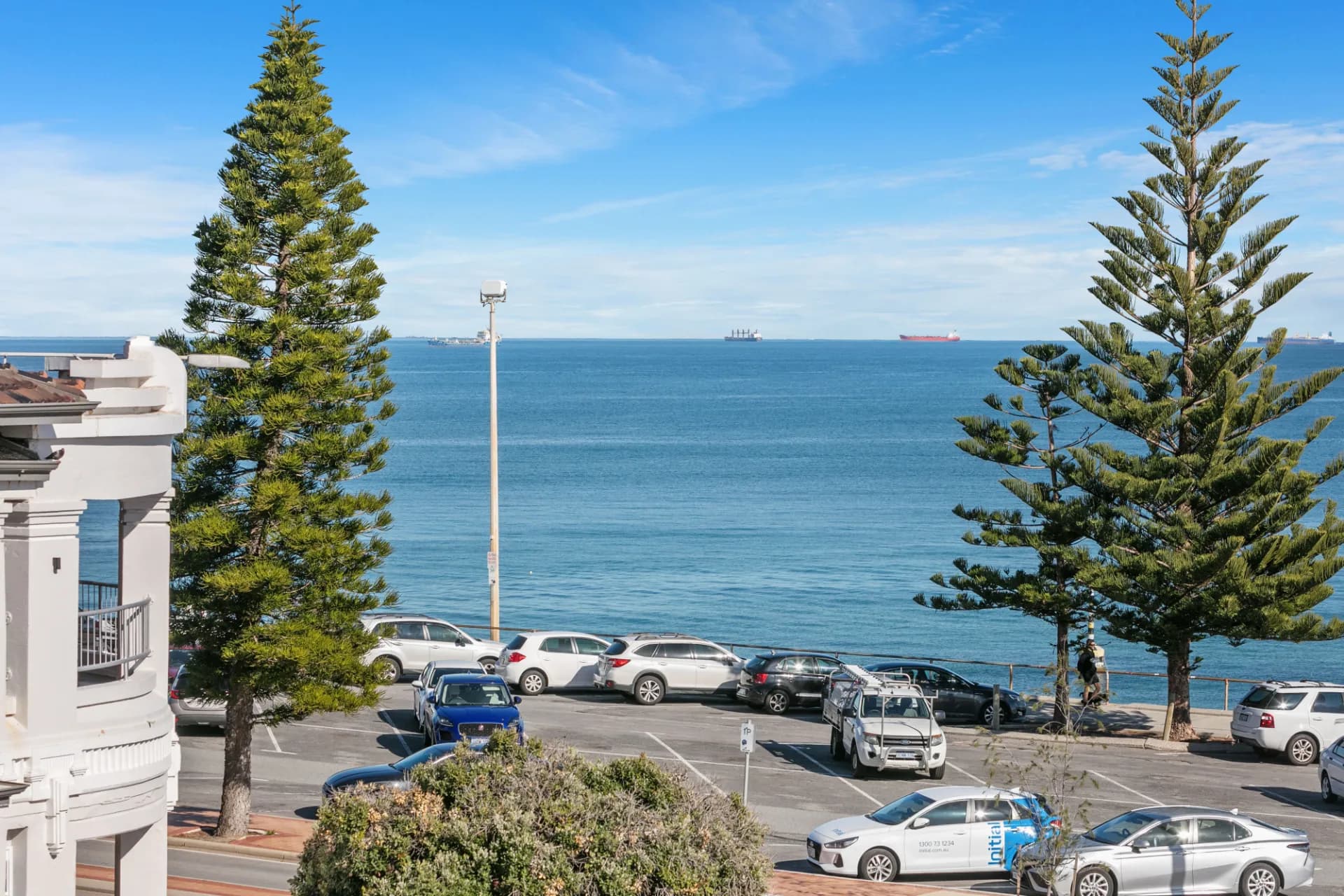 2/4 Warnham Road, Cottesloe., Cottesloe - Image 1