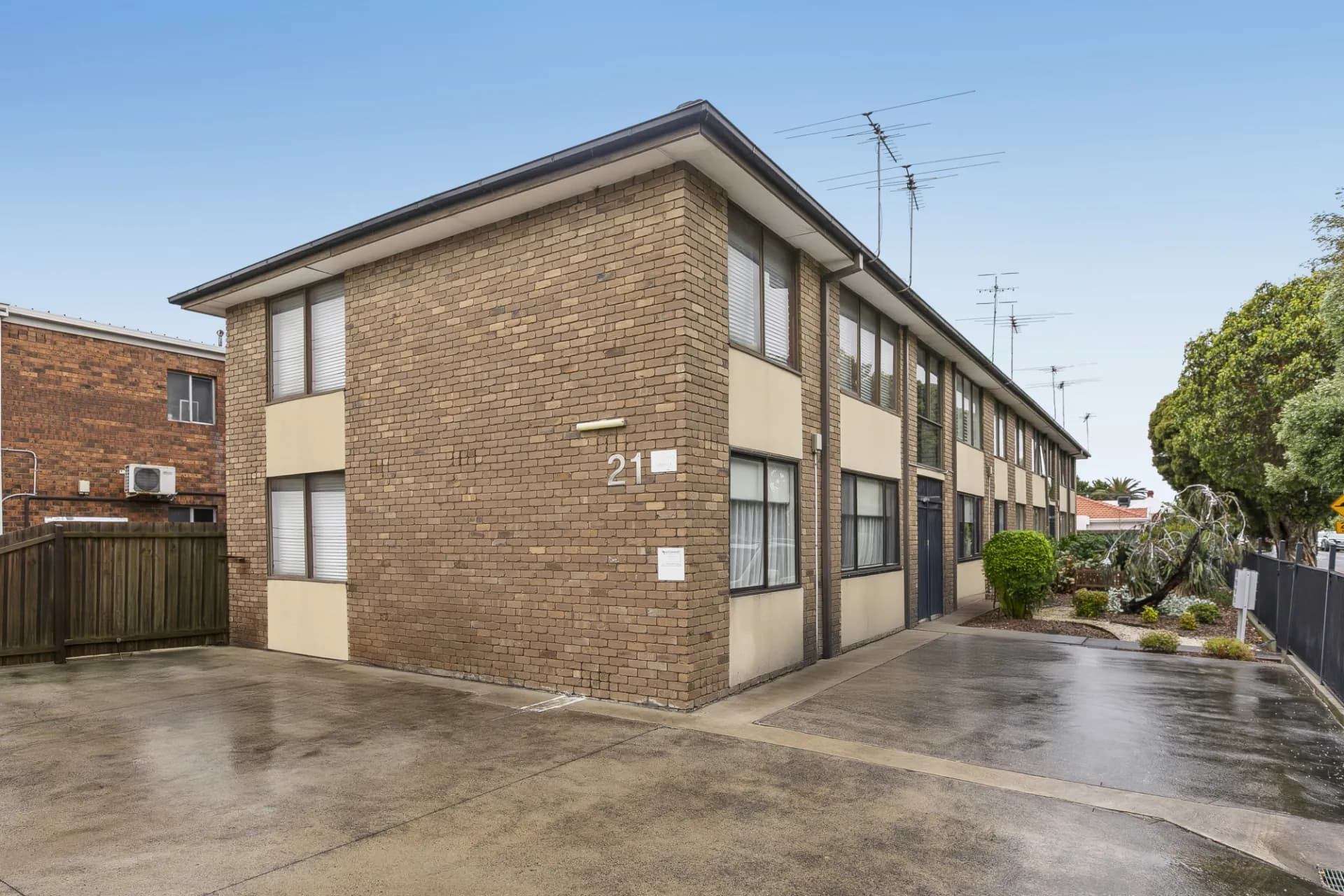 2/21 Bishop Street, Kingsville - Thumbnail 2