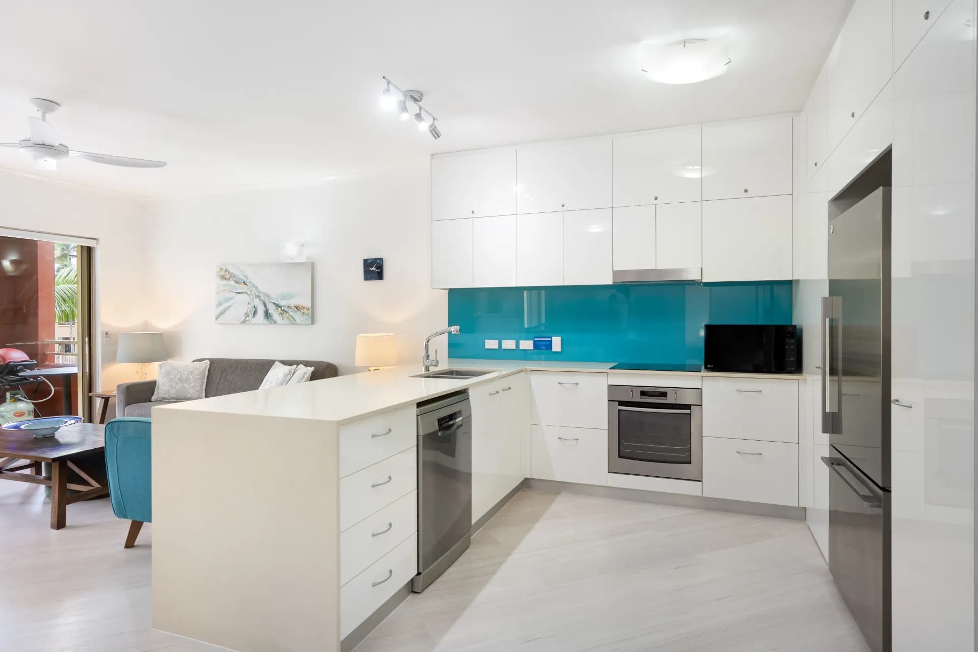 49 Williams Esplanade, Palm Cove - Thumbnail 8