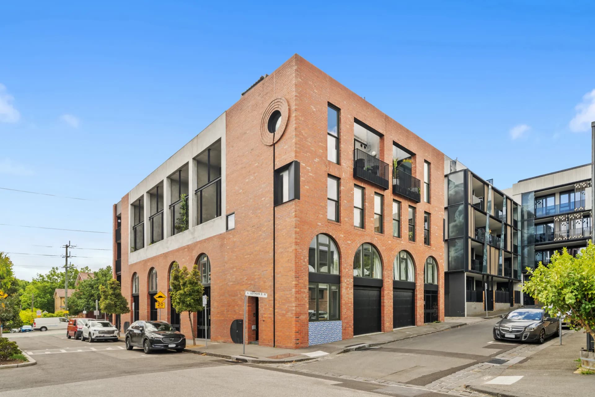 92 Lothian Street, North Melbourne - Thumbnail 2