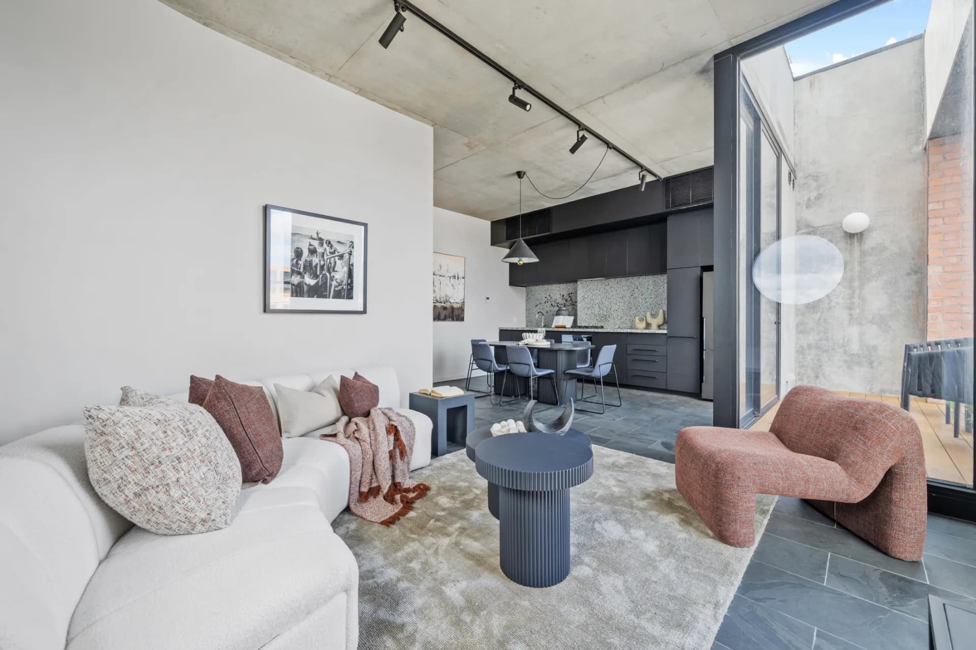 92 Lothian Street, North Melbourne - Thumbnail 3