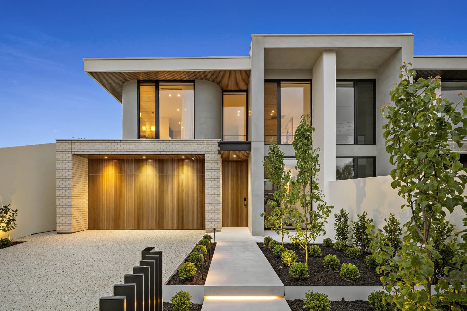 8 Peroomba Avenue, Kensington Gardens - Image 1